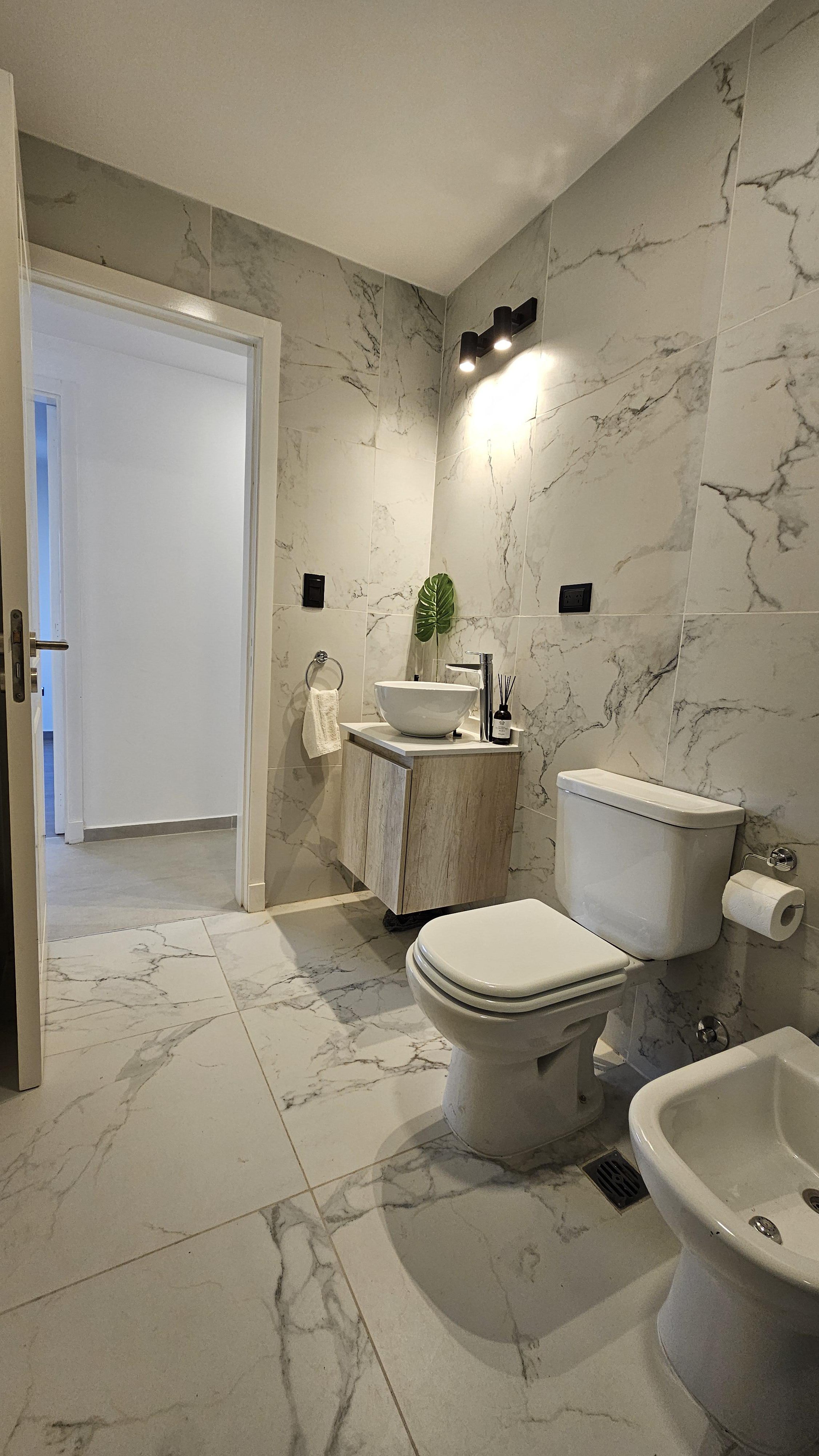 VENDO EXCLUSIVO DEPARTAMENTO EN NUEVA CORDOBA 3 DORMITORIOS. AMENITIES