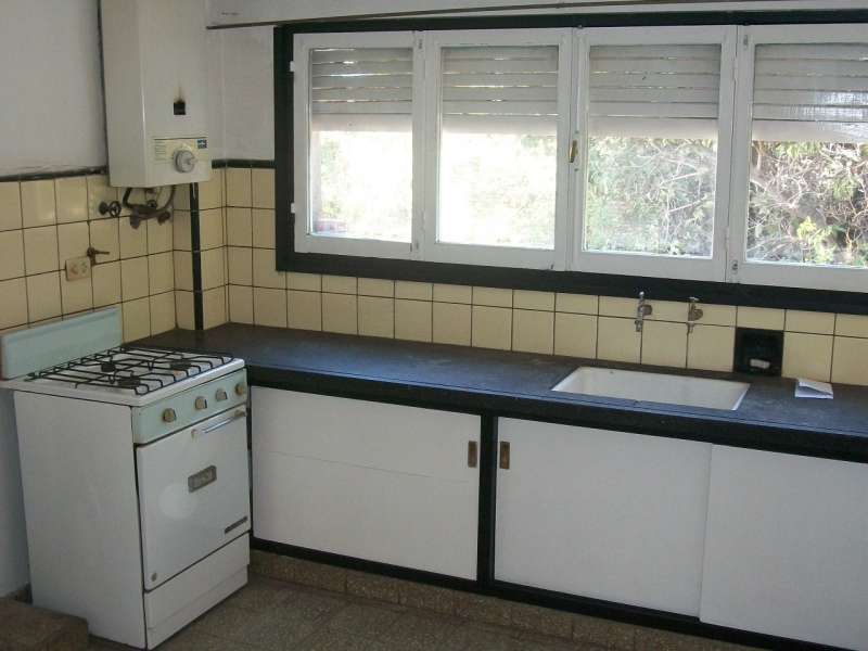 DPTO ALQUILER, 1 DORM, ENRIQUE LACOSTE 271, B GUEMES.