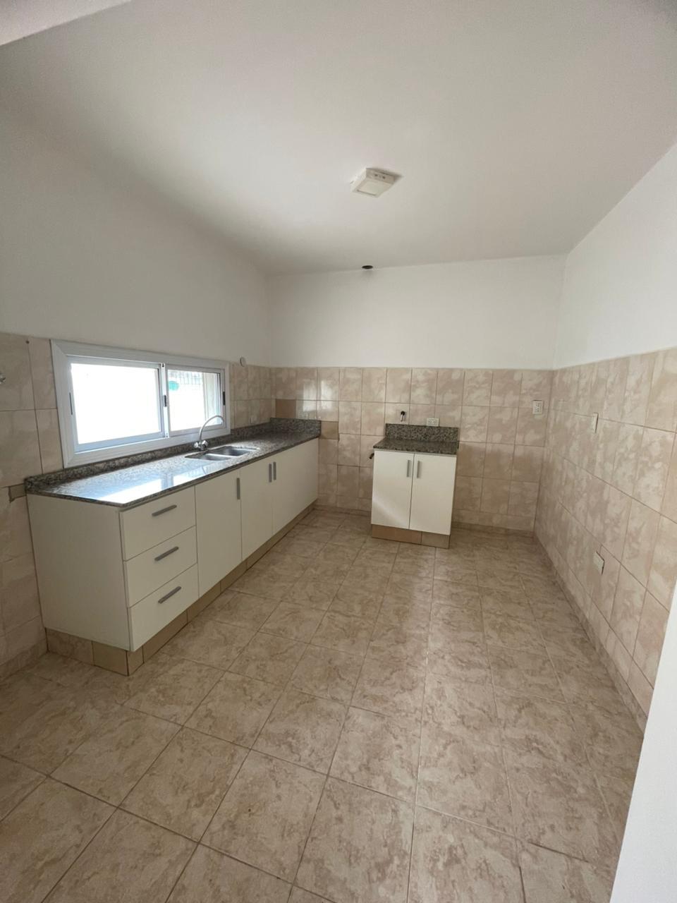 ALQUILER DEPARTAMENTO - 3 DORMITORIOS (B Talleres Oeste)