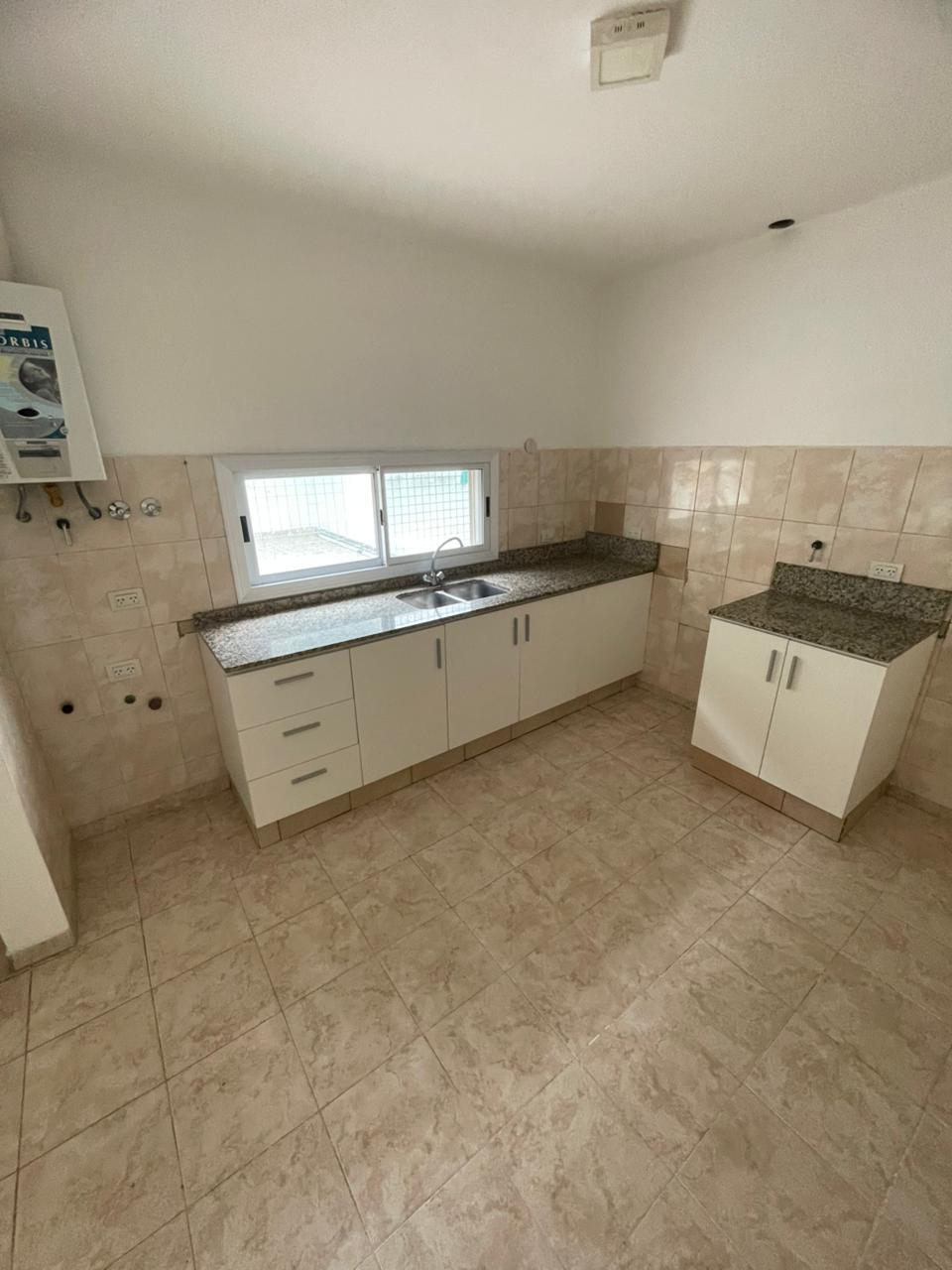 ALQUILER DEPARTAMENTO - 3 DORMITORIOS (B Talleres Oeste)