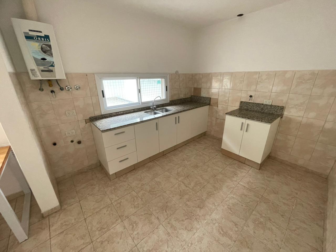 ALQUILER DEPARTAMENTO - 3 DORMITORIOS (B Talleres Oeste)