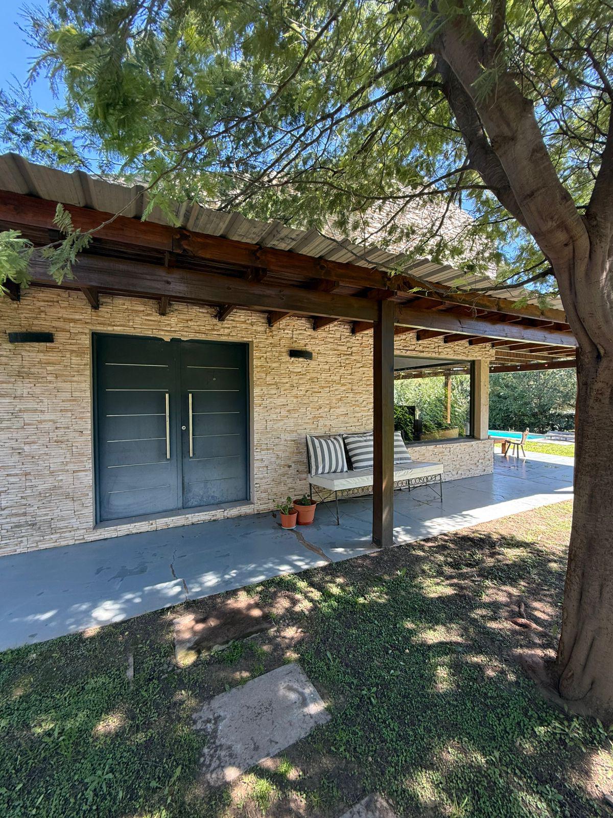 HERMOSA Casa en Los Molles VGB