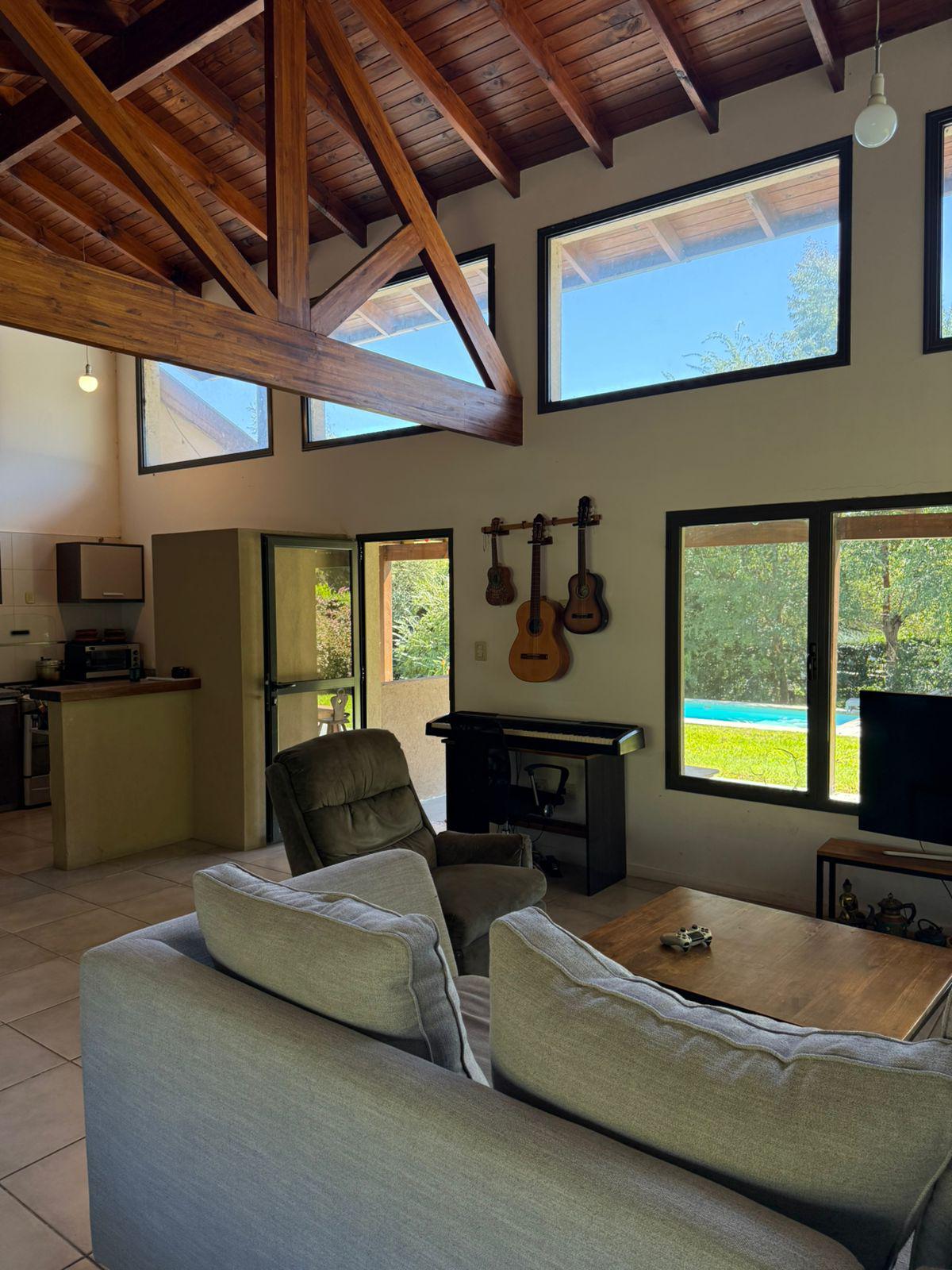 HERMOSA Casa en Los Molles VGB