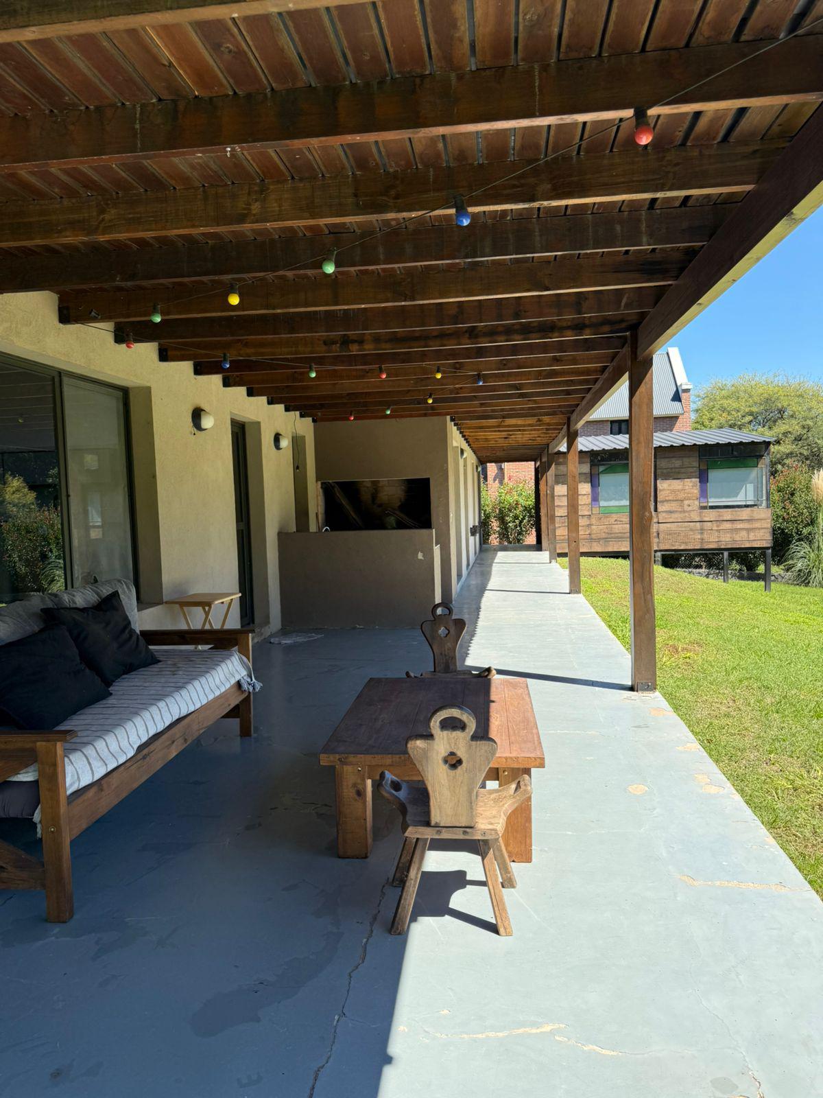 HERMOSA Casa en Los Molles VGB