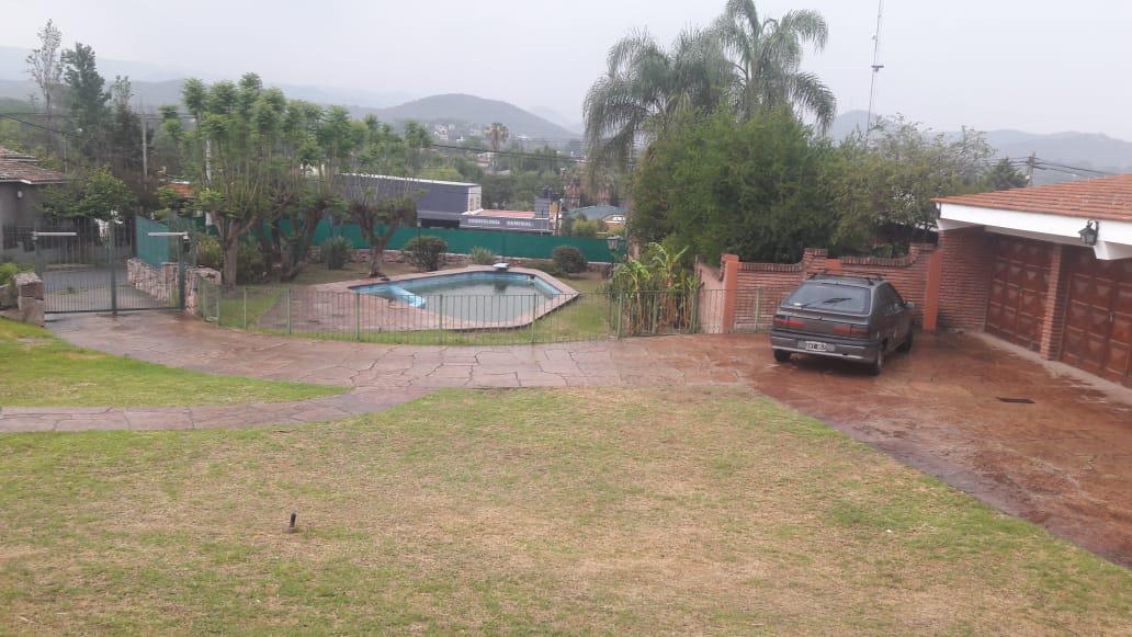 Casa 4 Dormitorios -Unquillo-