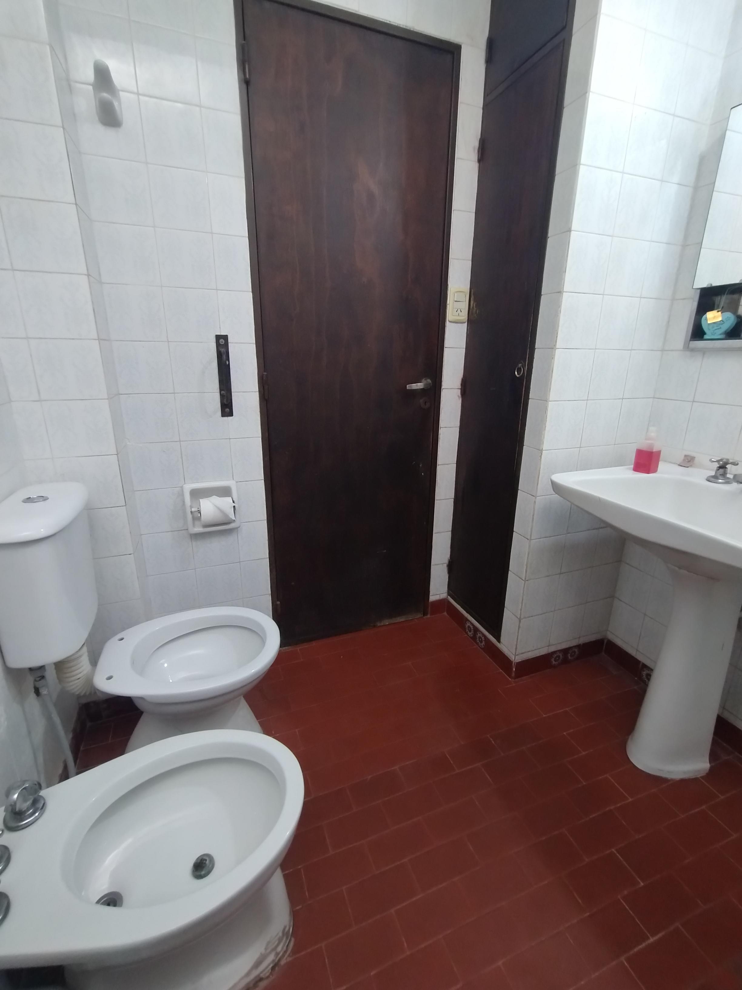 Departamento 3 Dormitorios  Terraza  200 m  Oportunidad de Inversión  B Ayacucho