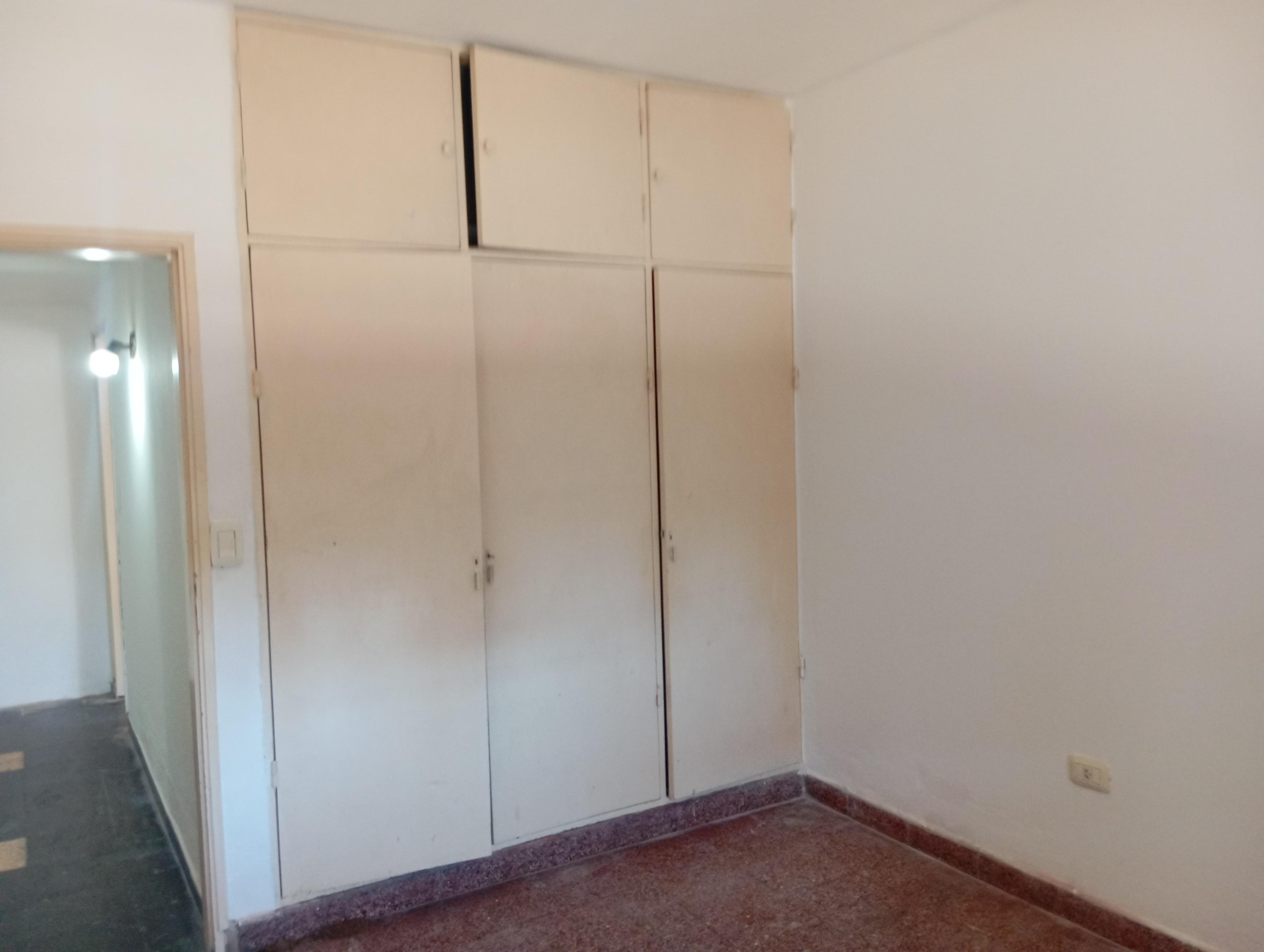 Alq. Casa p uso comercial c2 dorm. B Alberdi.