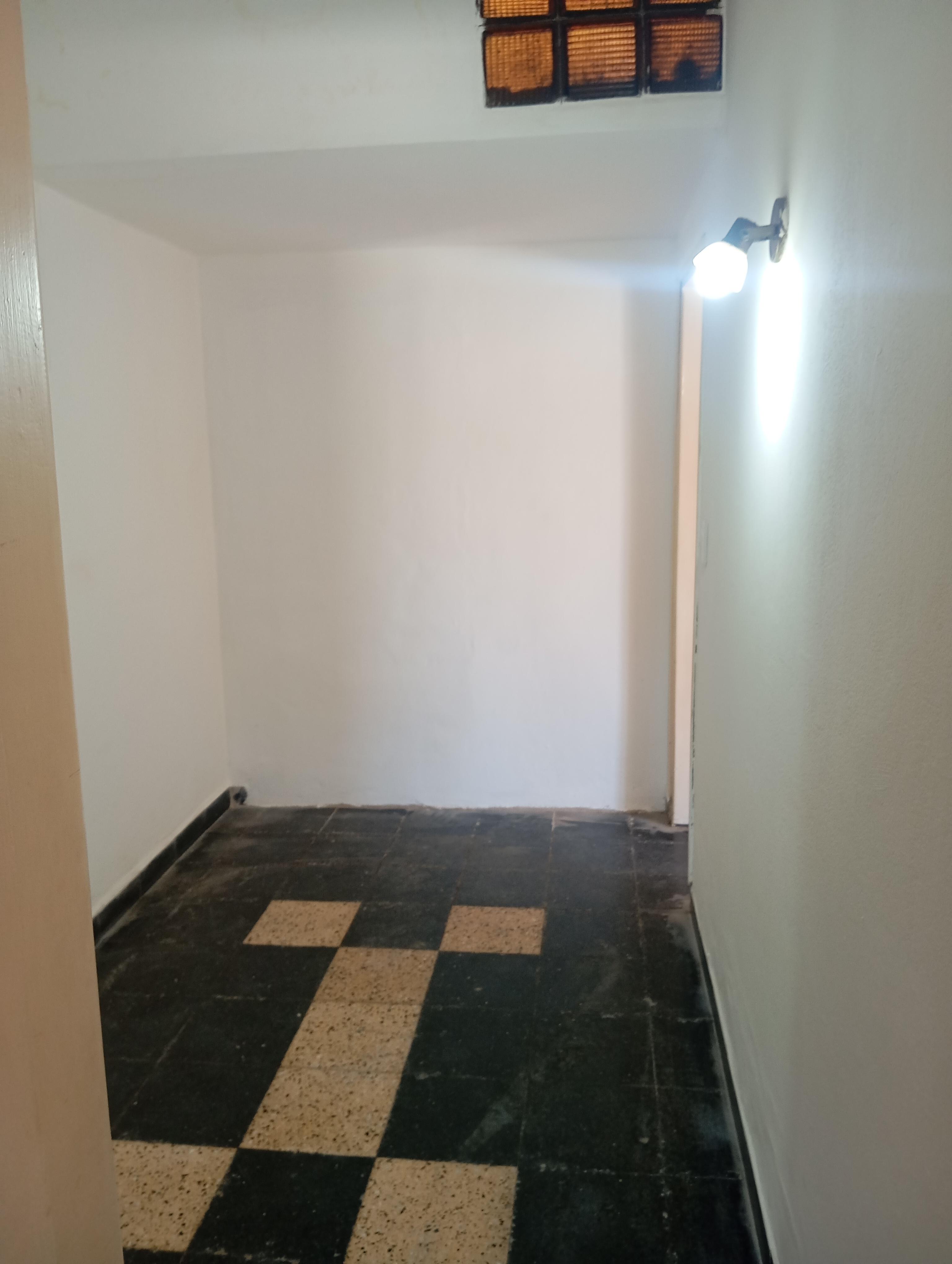 Alq. Casa p uso comercial c2 dorm. B Alberdi.