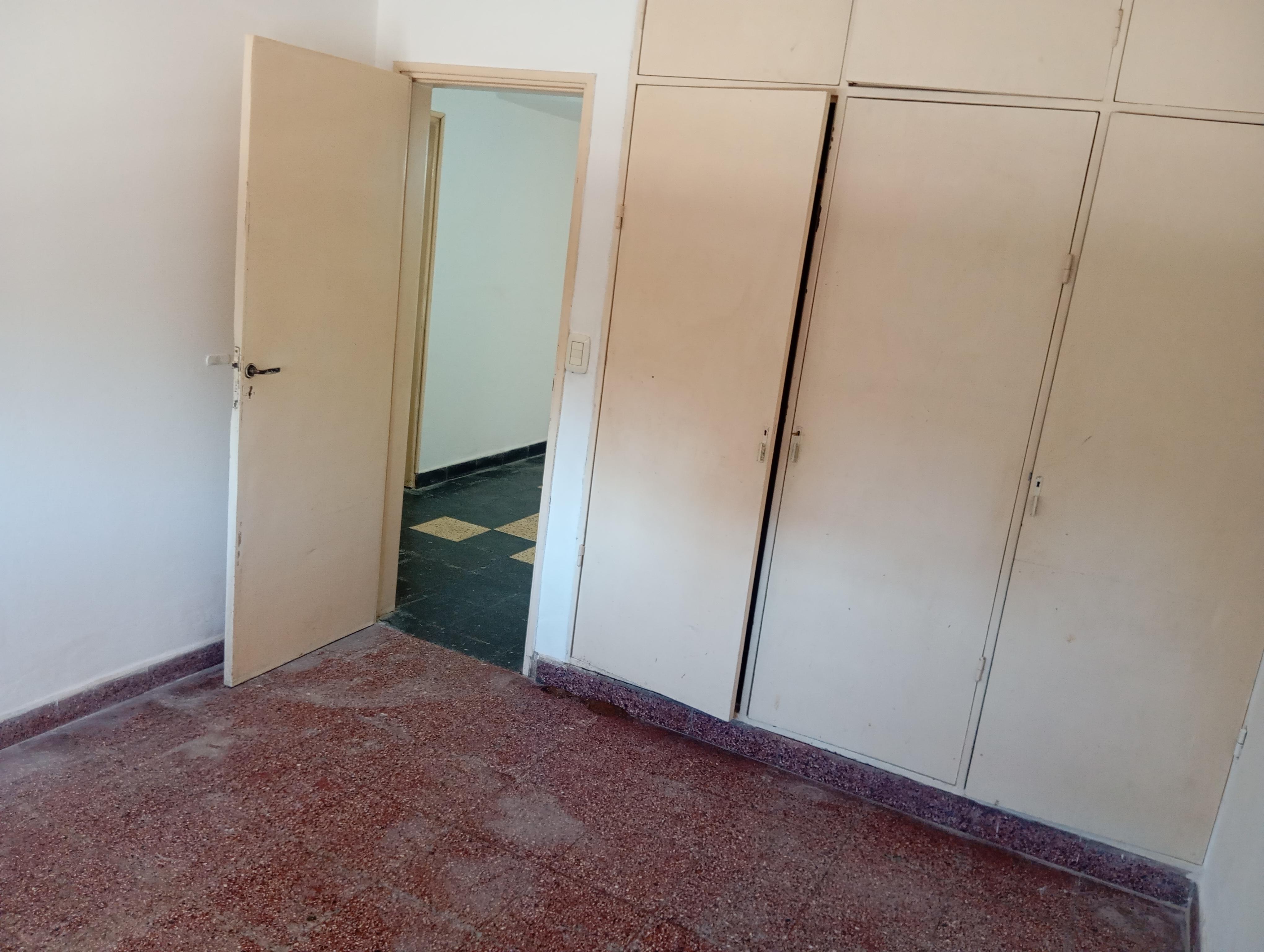 Alq. Casa p uso comercial c2 dorm. B Alberdi.