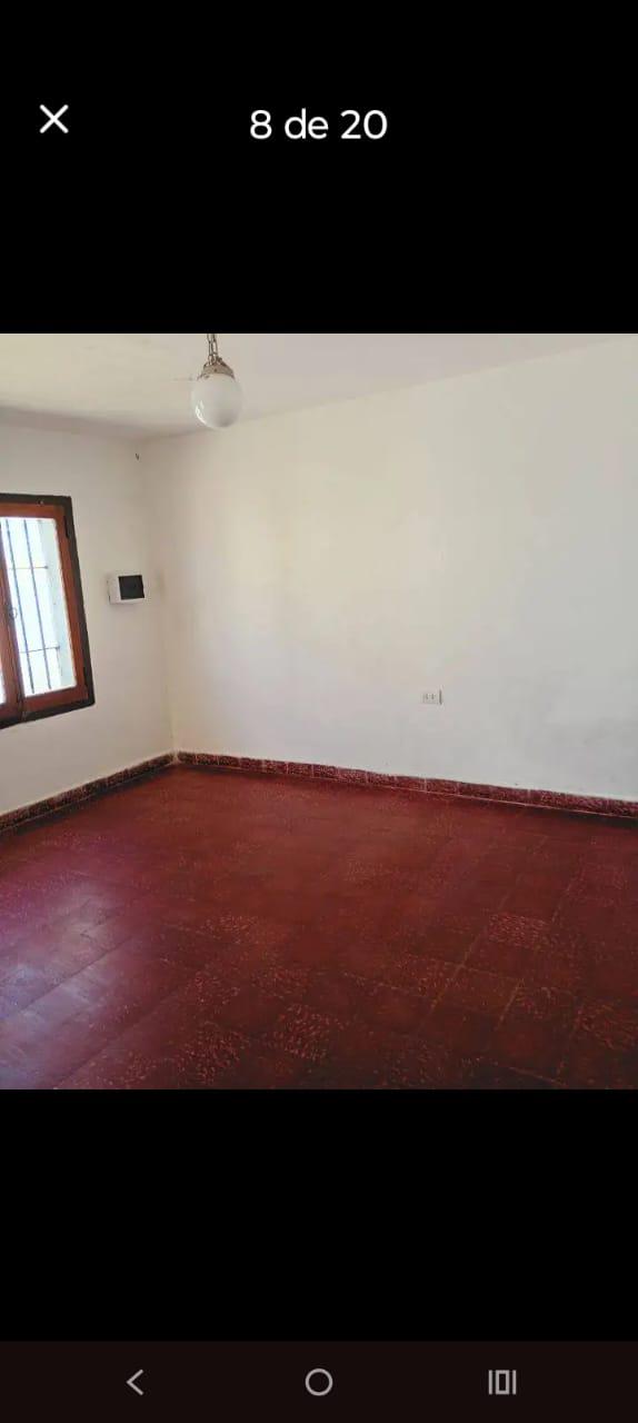 Alq. Casa c2 dorm.B Gral Urquiza.