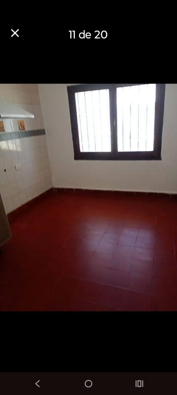 Alq. Casa c2 dorm.B Gral Urquiza.