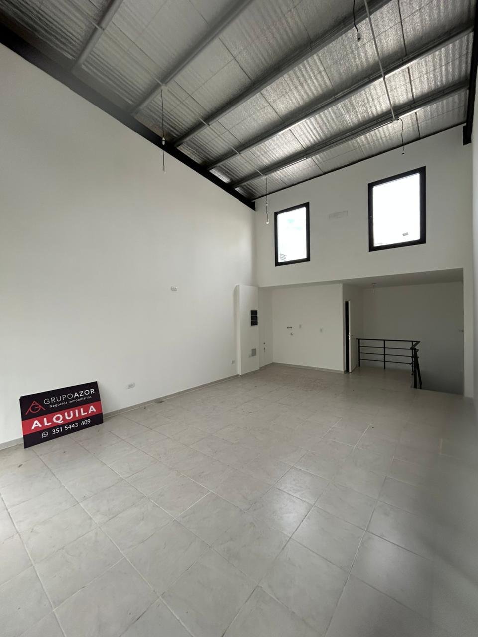 ARCOS PLAZA - LOCAL EN ALQUILER CON SUB-SUELO