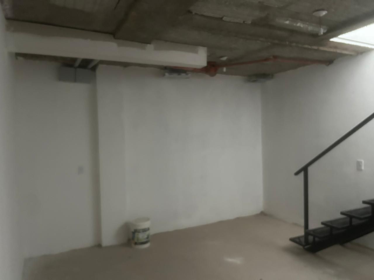 ARCOS PLAZA - LOCAL EN ALQUILER CON SUB-SUELO