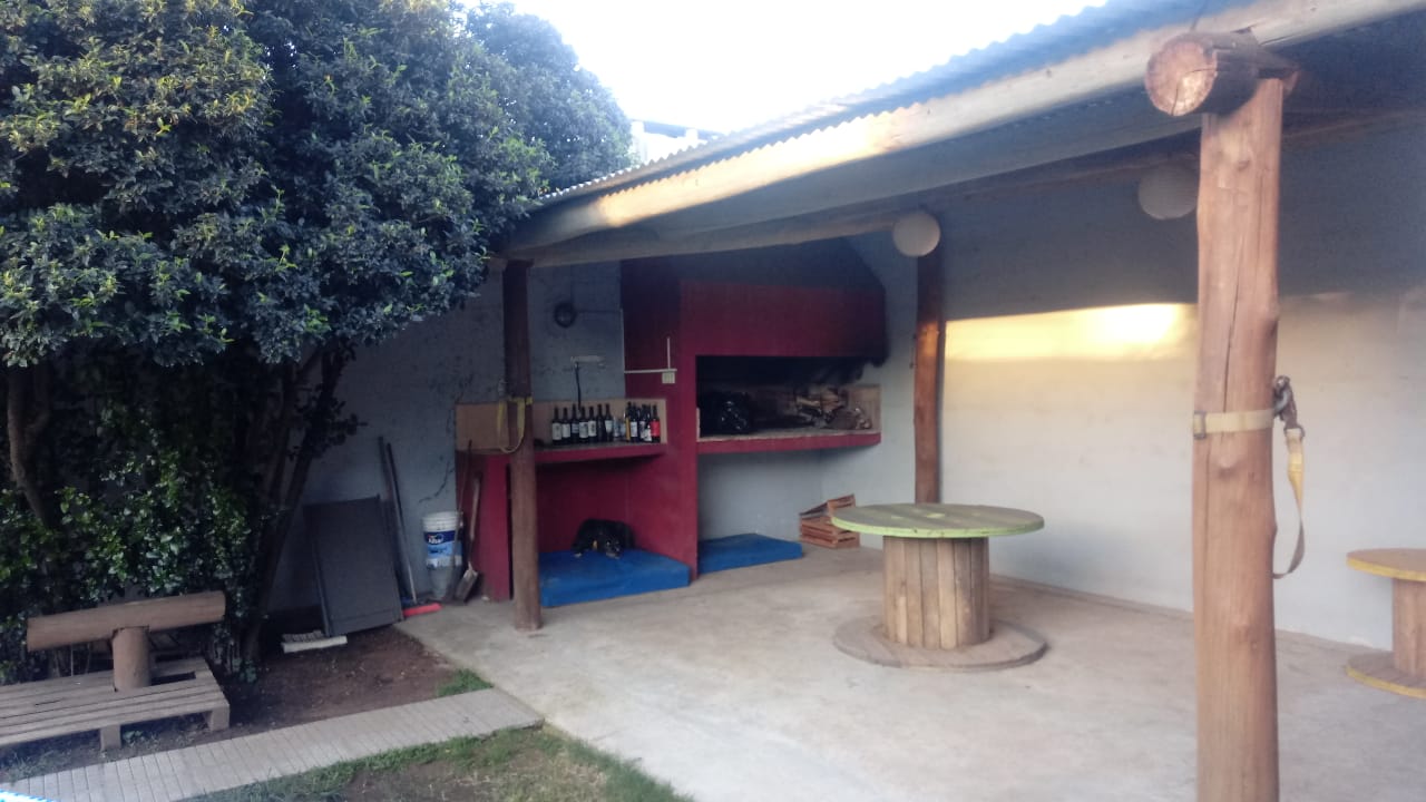VENDO CASA EN BARRIO LOMITAS DE ORO