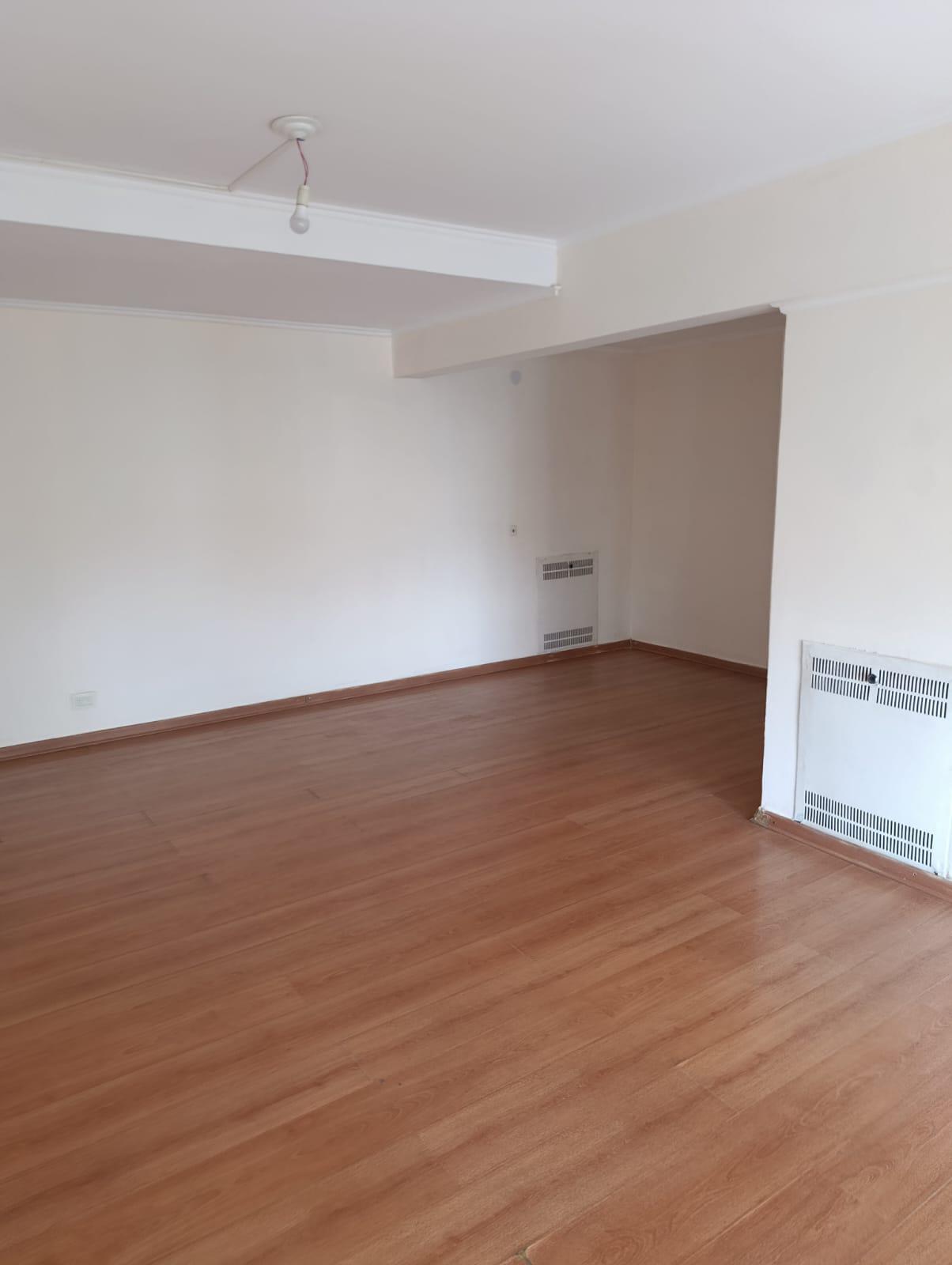 DEPTO COLON 377. 3 DOR 2 BÑOS $800.000