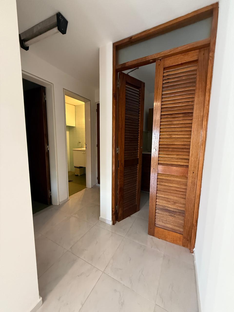 Oficina lista para trabajar  en General Paz - Rubros varios - Excelente zona