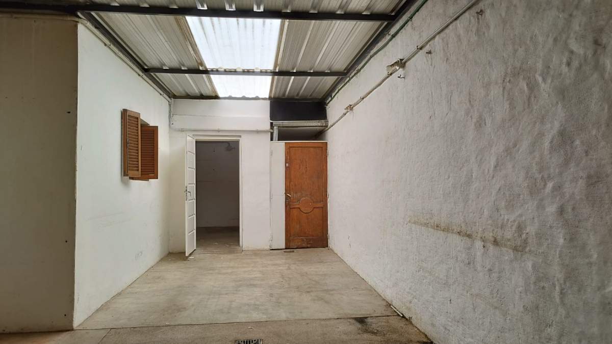 Casa-  Destino Comercial - B General Bustos