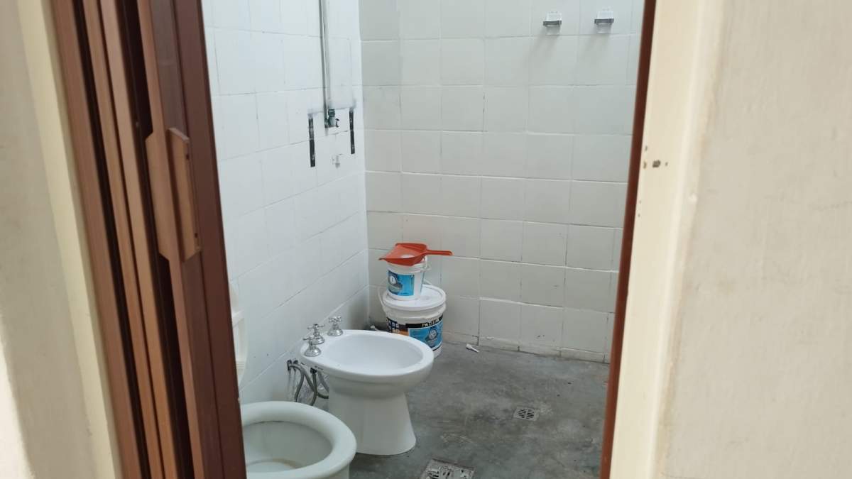 Casa-  Destino Comercial - B General Bustos