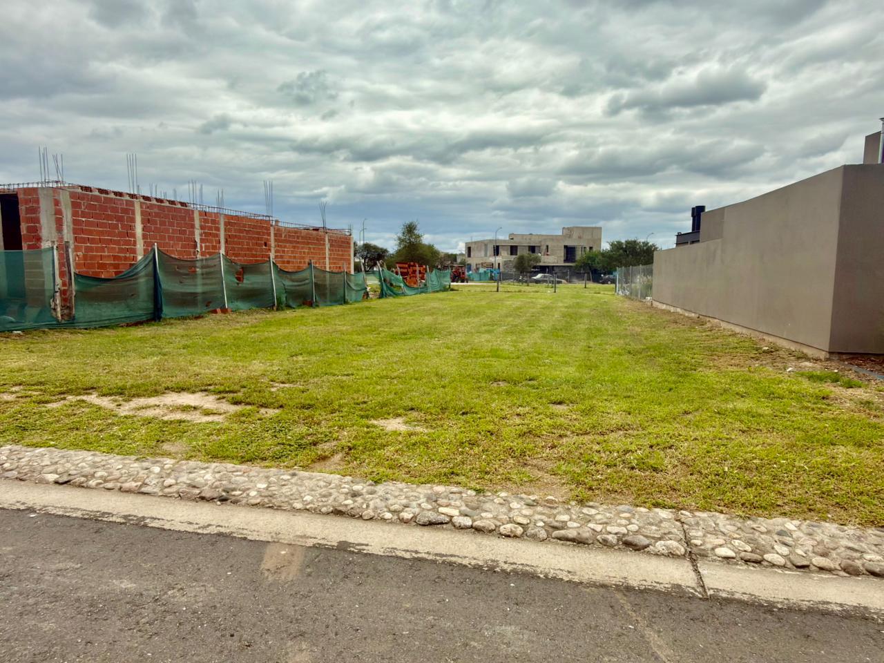 LOTE EN VENTA SIETE SOLES - ALQARIAS