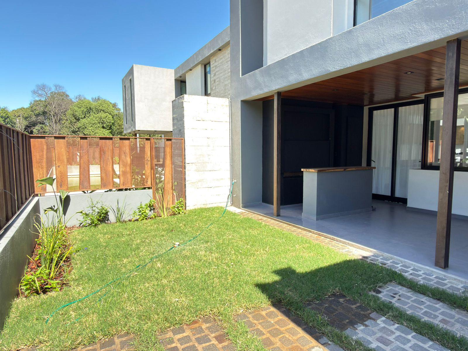 DUPLEX EN VENTA CAÑUELAS CHICO