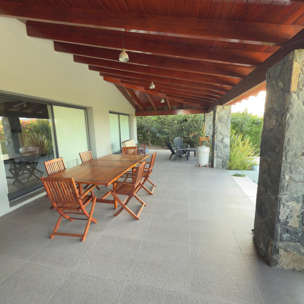 CINCO LOMAS - CASA EN VENTA