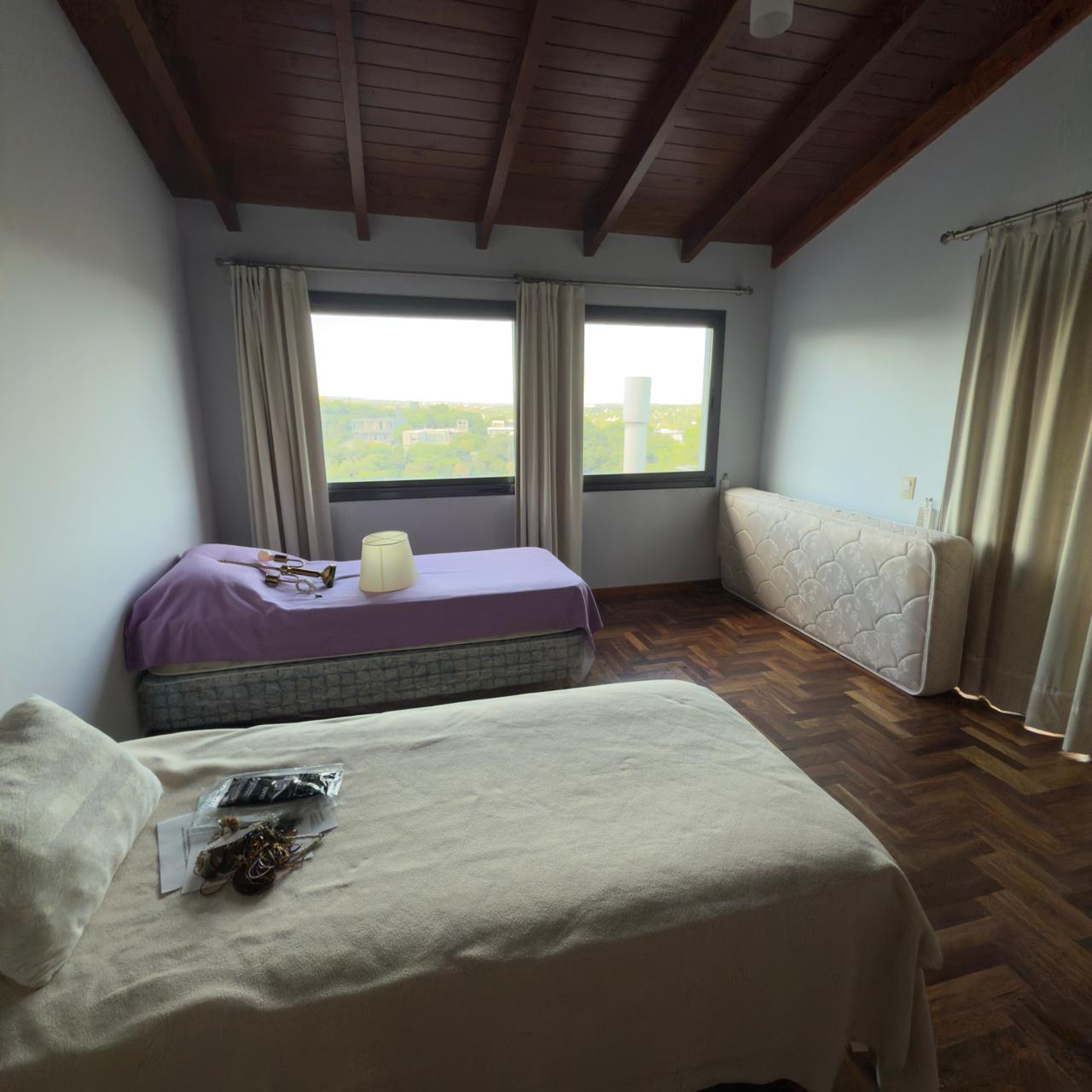 CINCO LOMAS - CASA EN VENTA