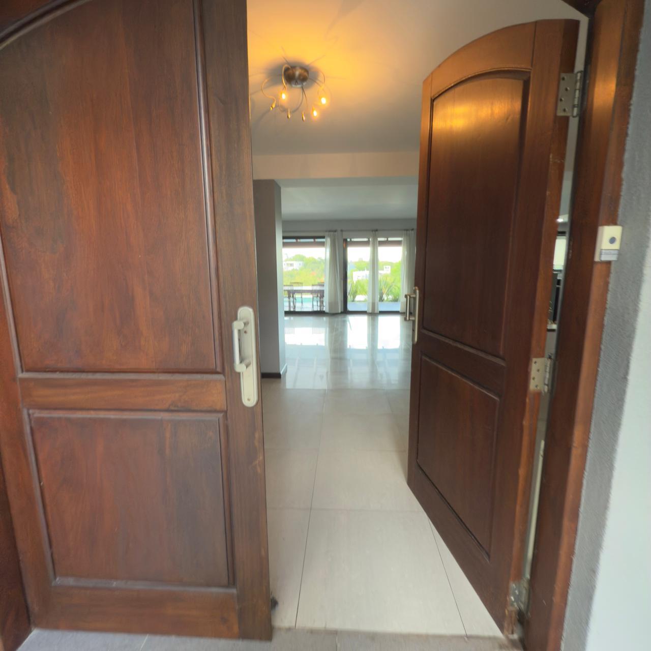 CINCO LOMAS - CASA EN VENTA