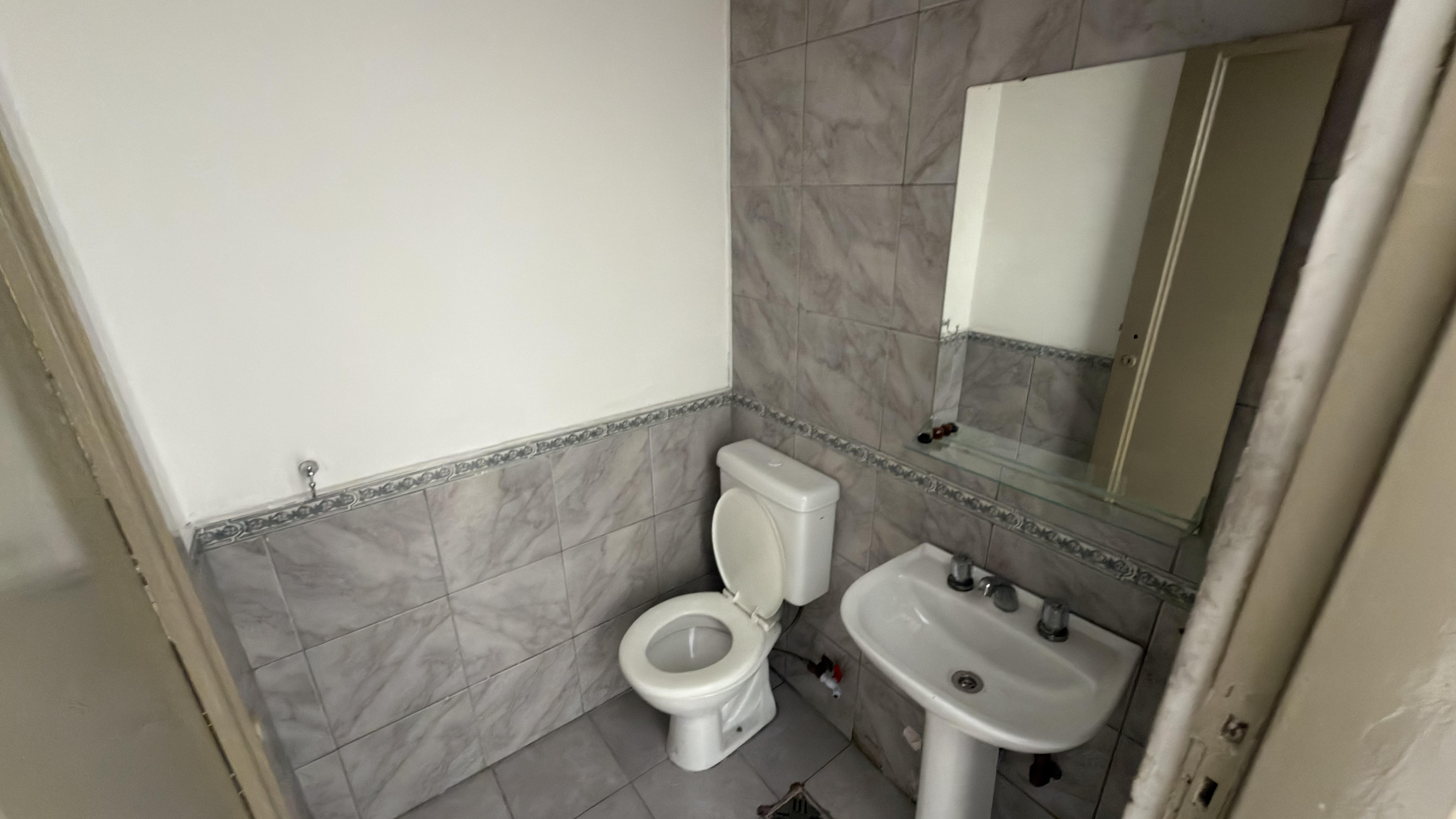 Local comercial en alquiler sobre Av. Valparaíso