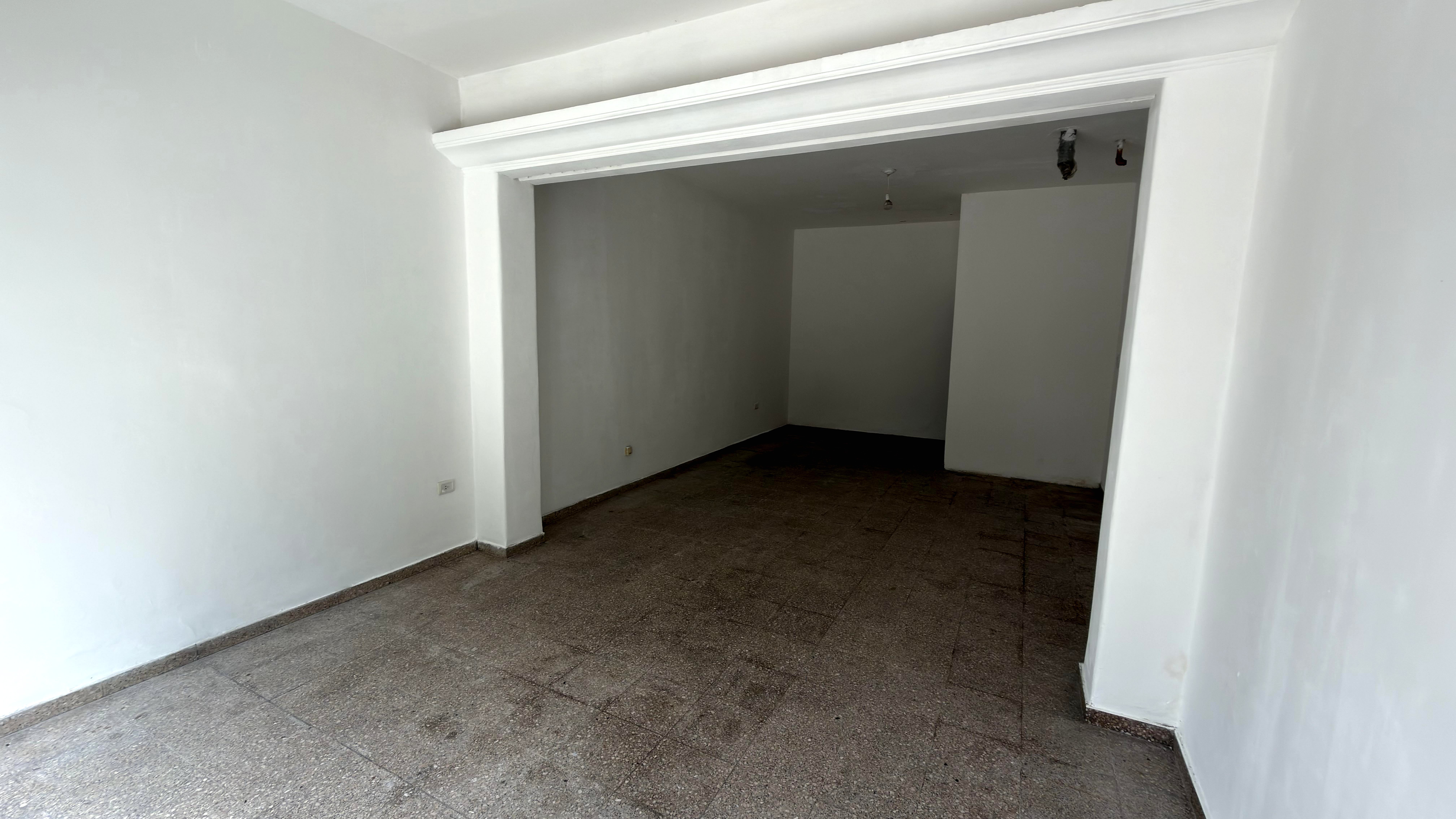 Local comercial en alquiler sobre Av. Valparaíso