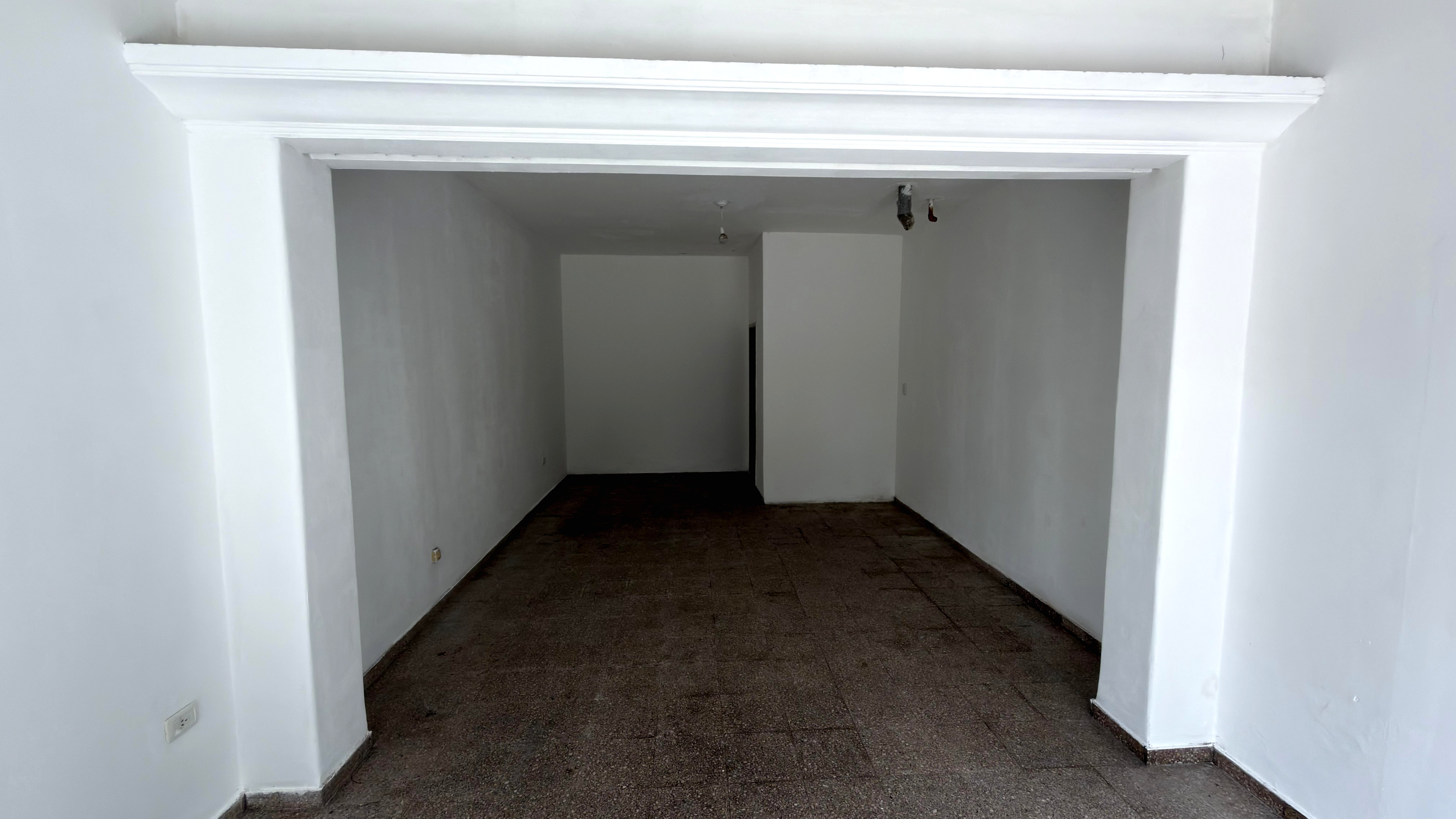 Local comercial en alquiler sobre Av. Valparaíso