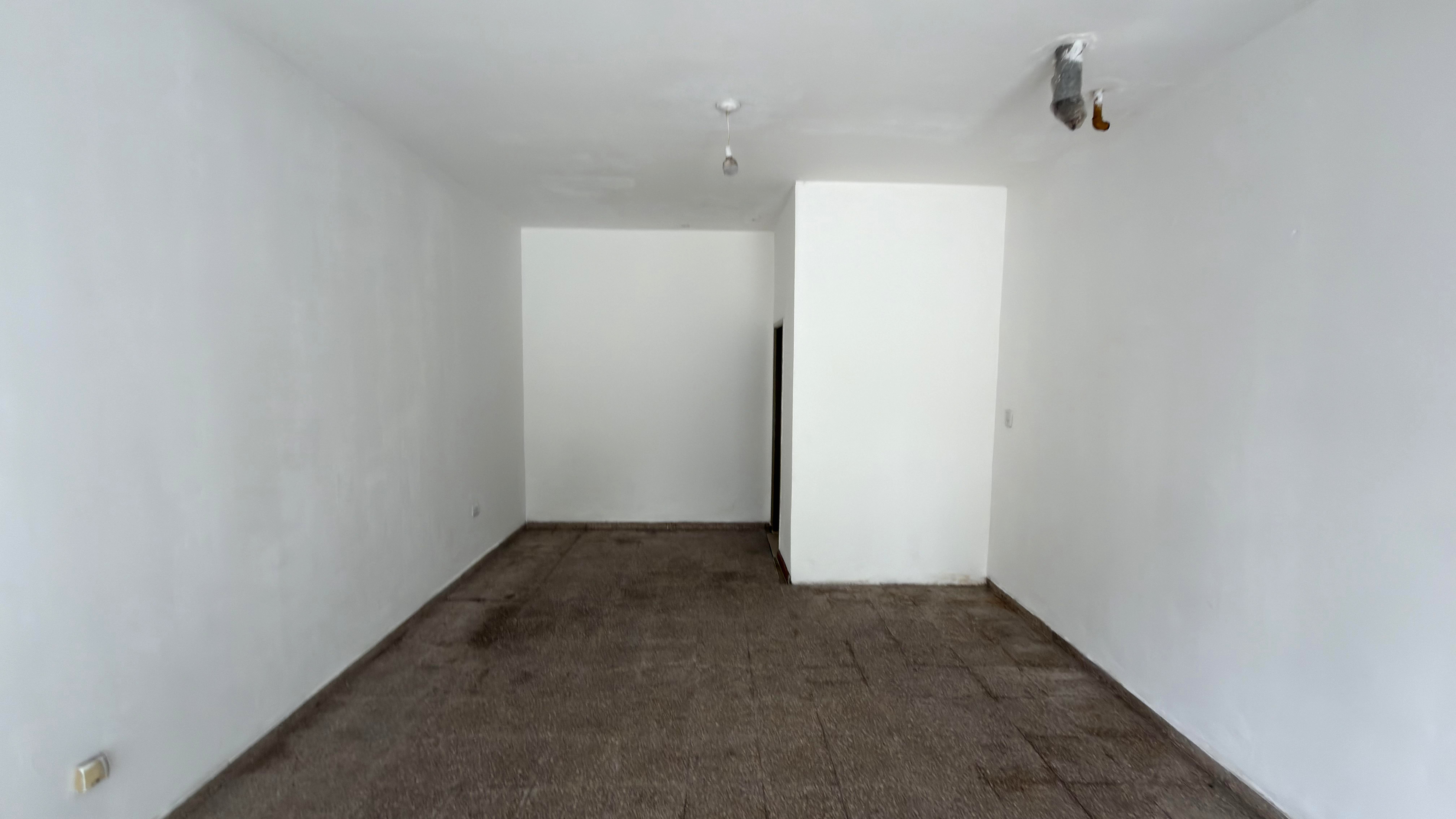 Local comercial en alquiler sobre Av. Valparaíso