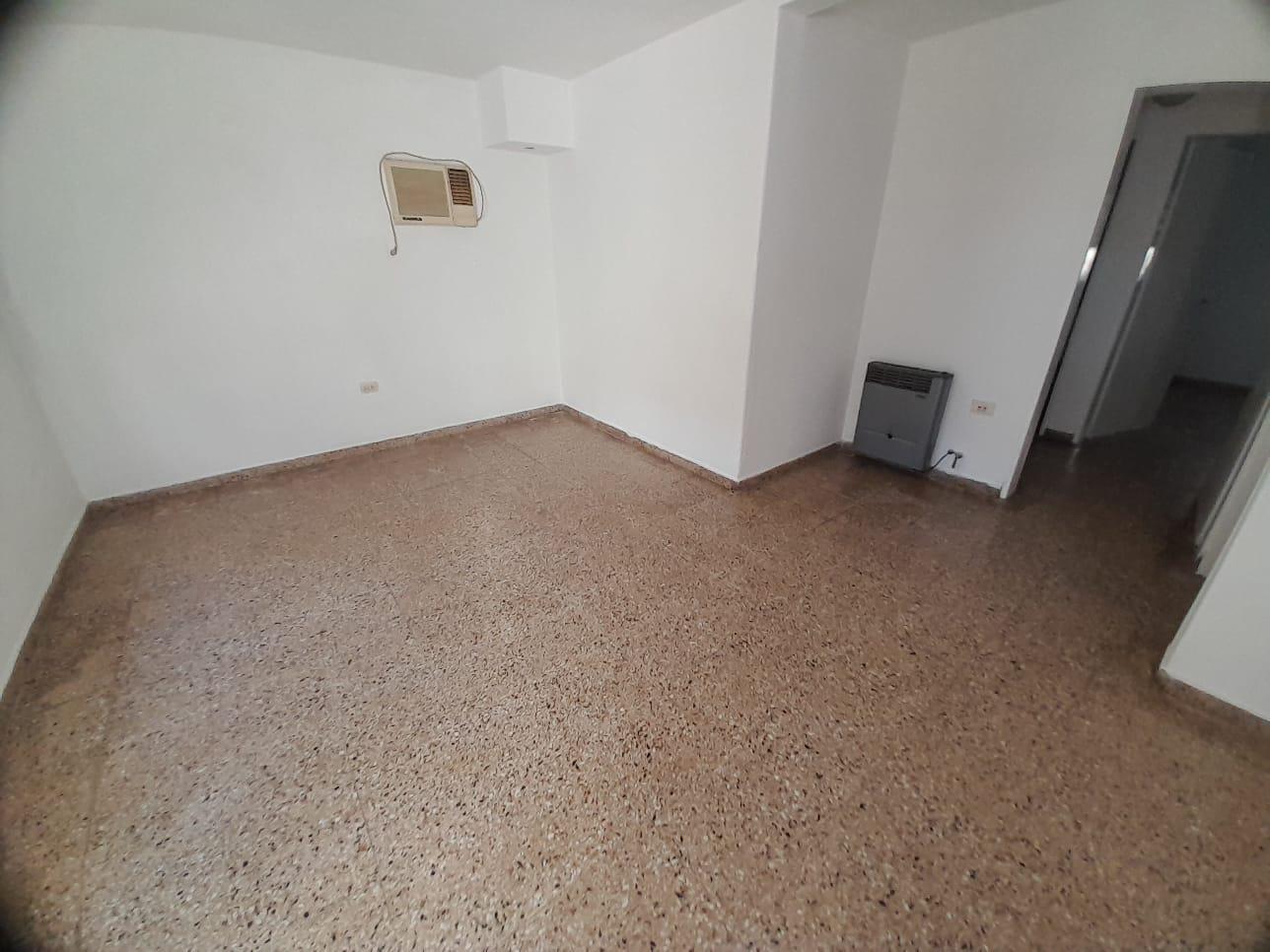 LOS ALAMOS - ENRIQUE BAUCH 3426 - CASA 2 DORMITORIOS EN ALQUILER
