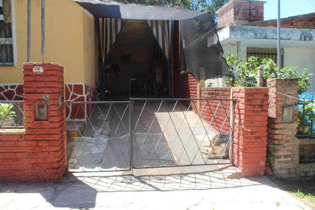 Se vende casa de 3 dormitorios en La Falda, Córdoba.