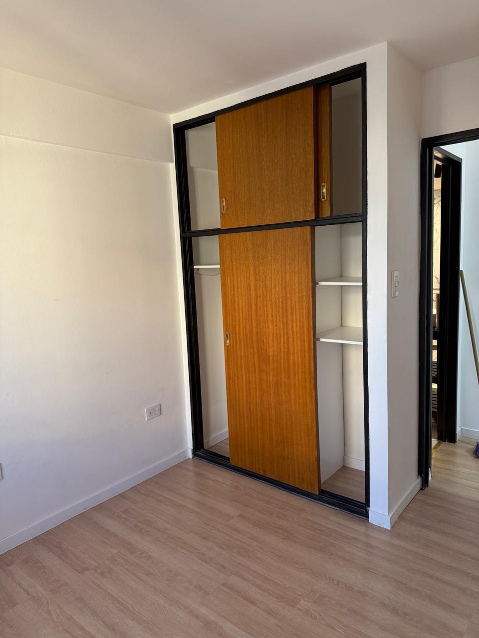 ALQ DEPTO 1 DORM - RECICLADO  CENTRO