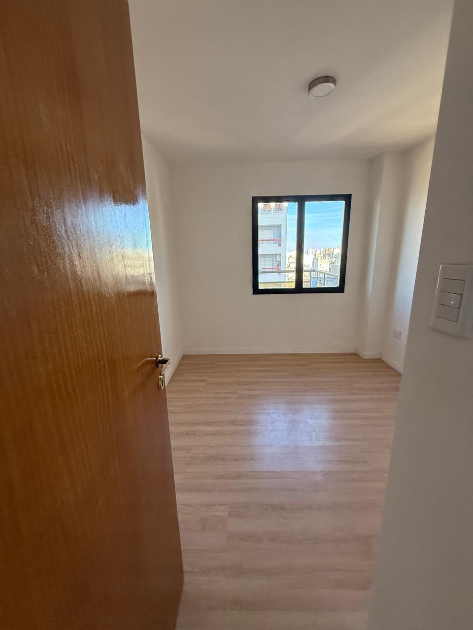 ALQ DEPTO 1 DORM - RECICLADO  CENTRO