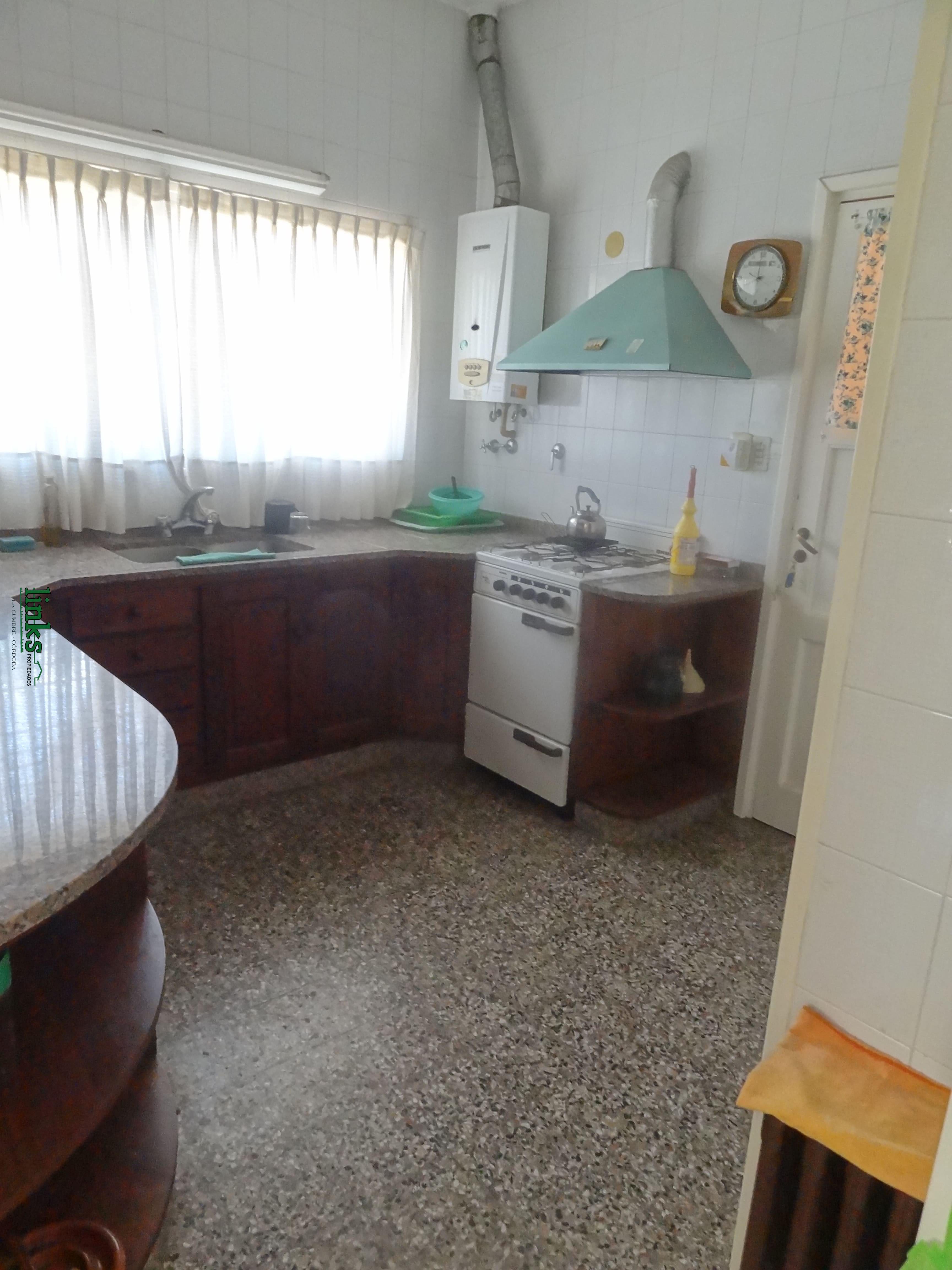 VENTA DE CASA EN BELGRANO ESQUINA BOUCHERVILLE