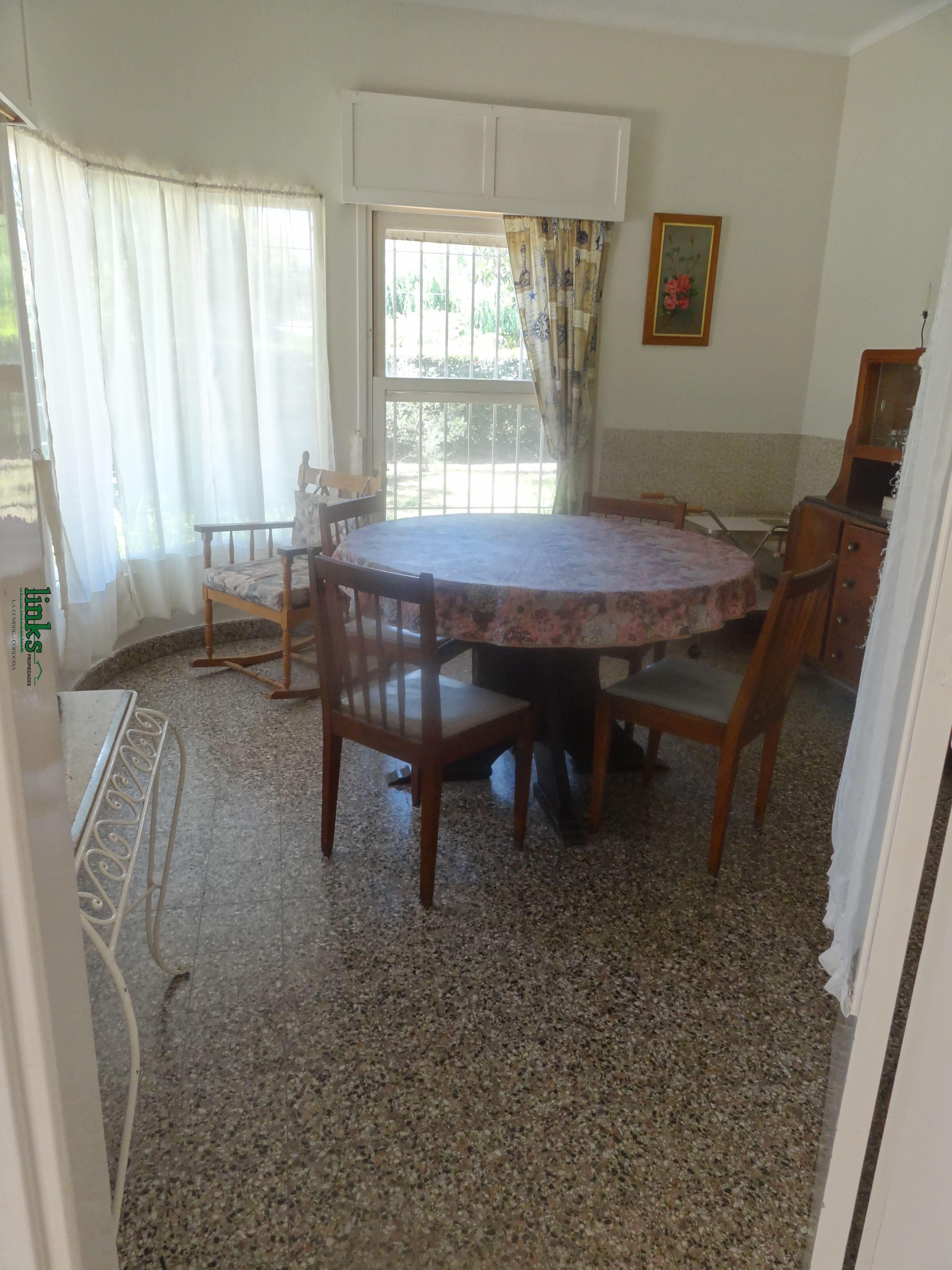 VENTA DE CASA EN BELGRANO ESQUINA BOUCHERVILLE