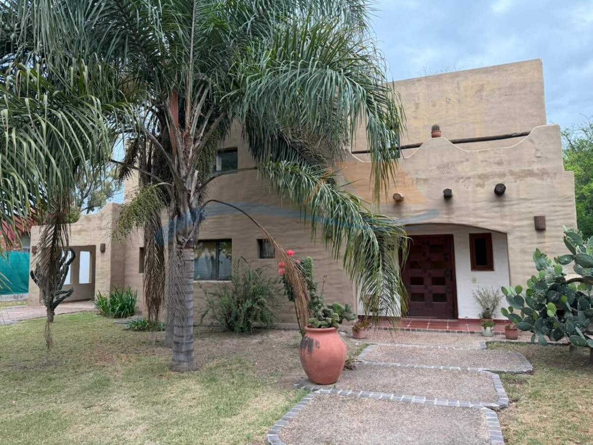 VALLE ESCONDIDO LOS CIELOS CASA EN VENTA