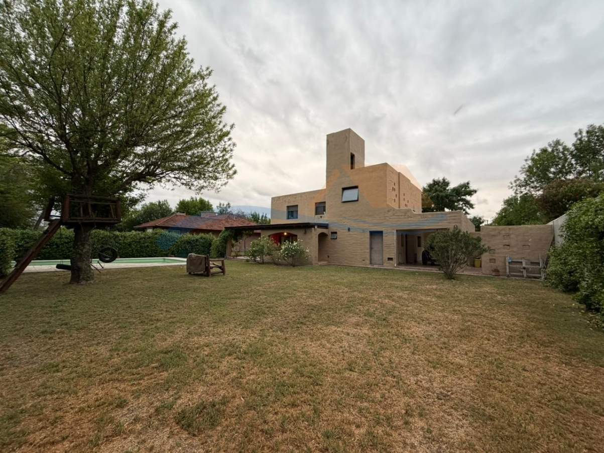 VALLE ESCONDIDO LOS CIELOS CASA EN VENTA