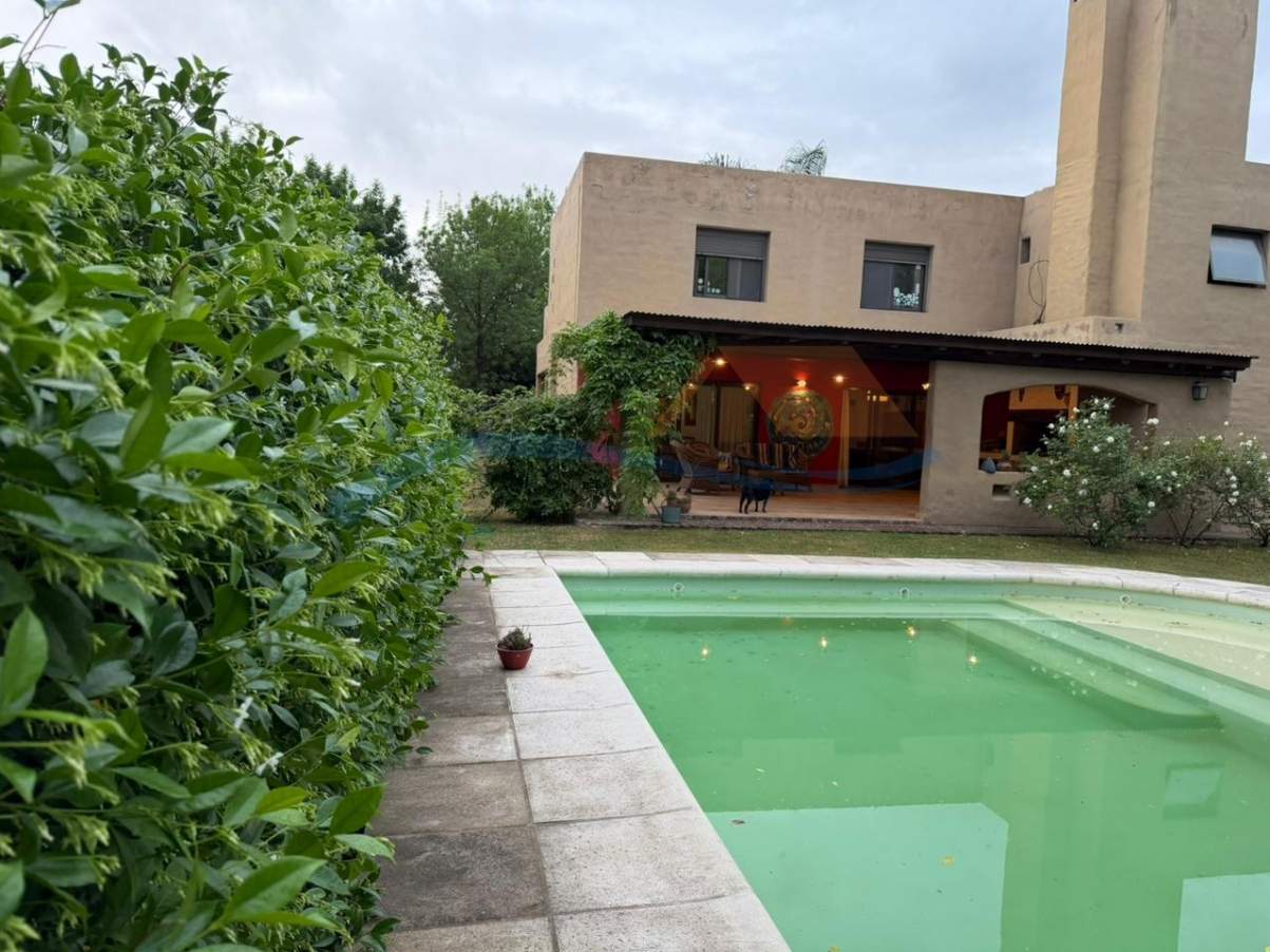 VALLE ESCONDIDO LOS CIELOS CASA EN VENTA