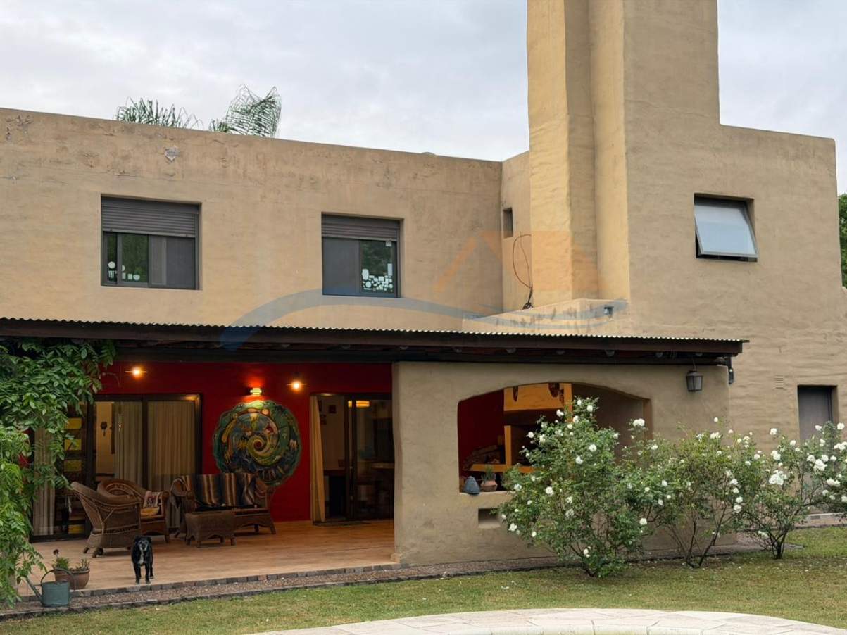 VALLE ESCONDIDO LOS CIELOS CASA EN VENTA