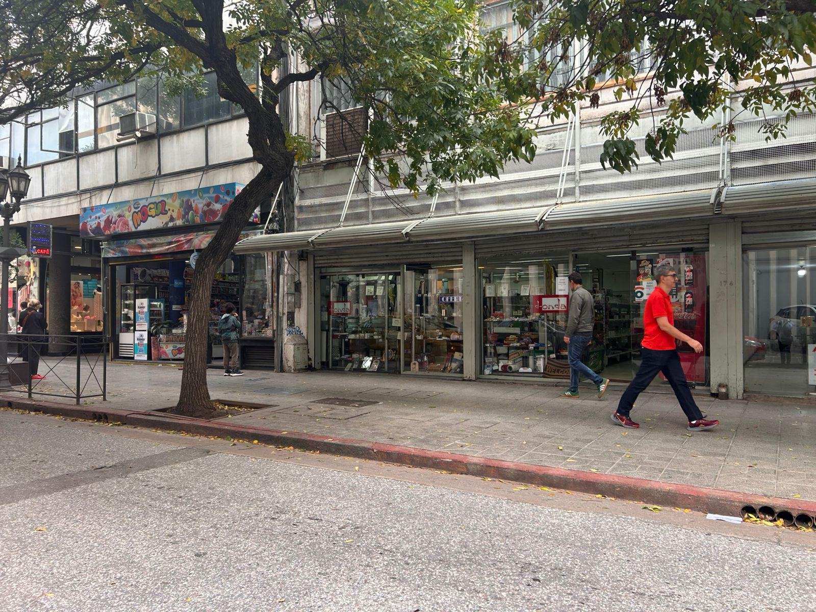 Alquiler local en el centro calle Bs As zona bancaria