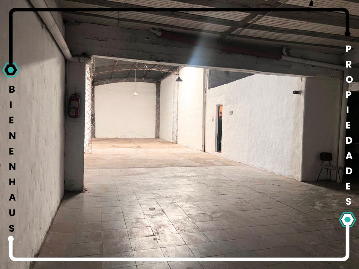 Galpón con departamento planta alta. Alta Córdoba