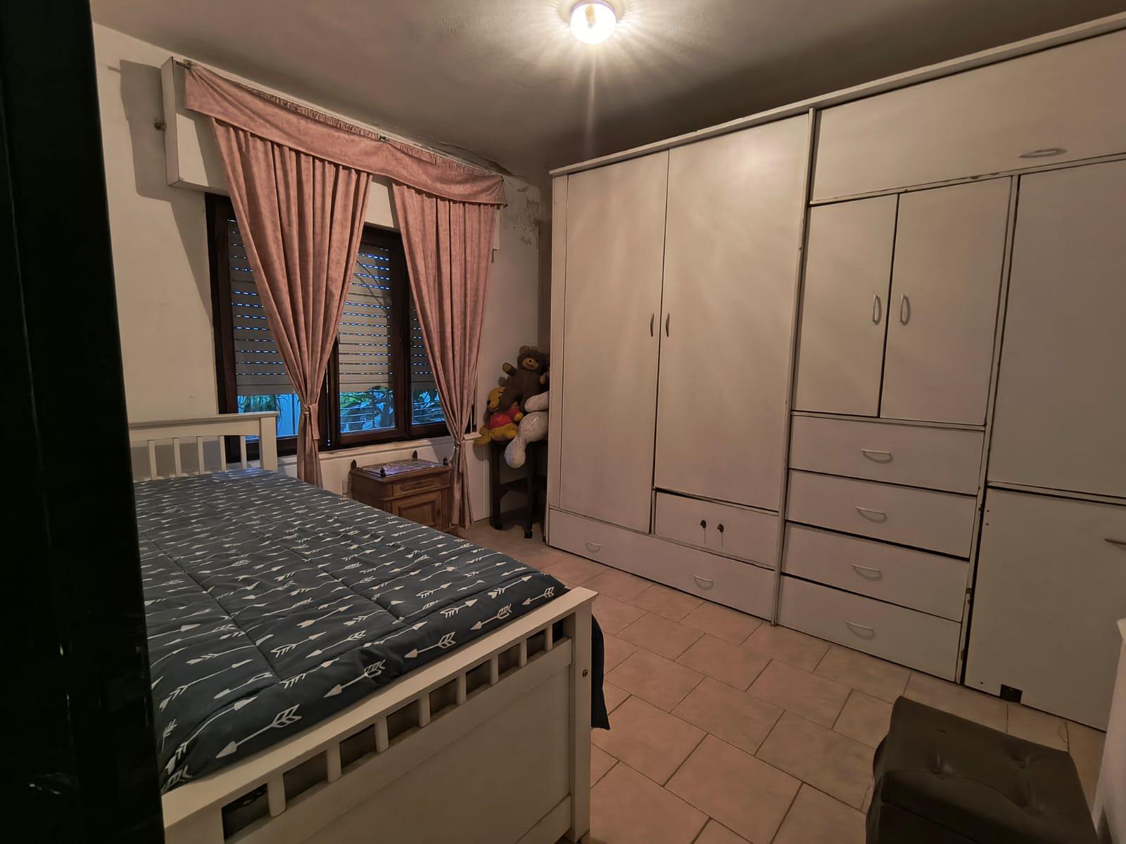 SAN VICENTE: CASA EN VENTA DE 3 DORMITORIOS COCHERA Y PATIO