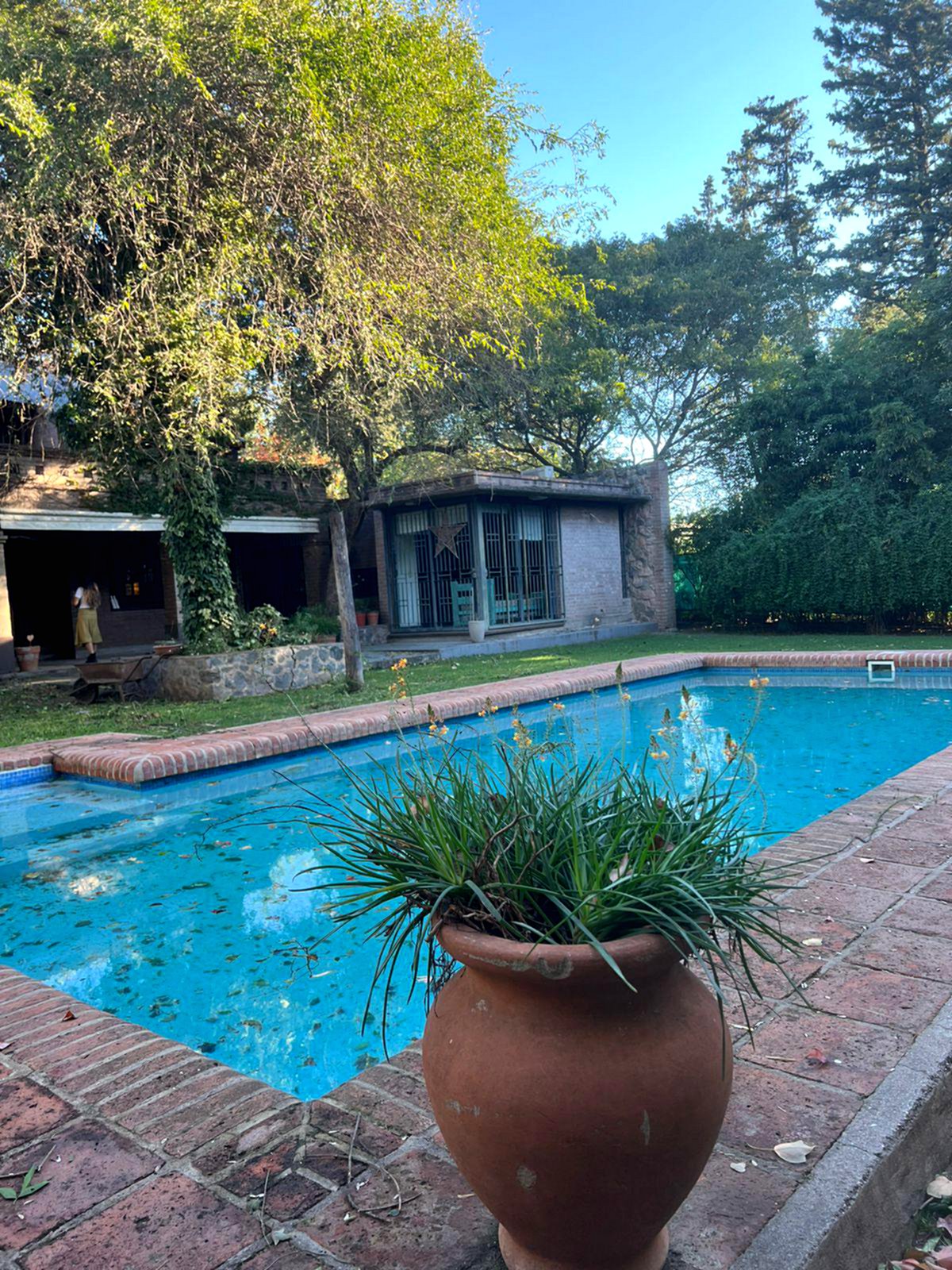 ALQUILER CASA  VILLA RIVERA INDARTE  4 DORMITORIOS 960 MTS DE TERRENO PISCINA