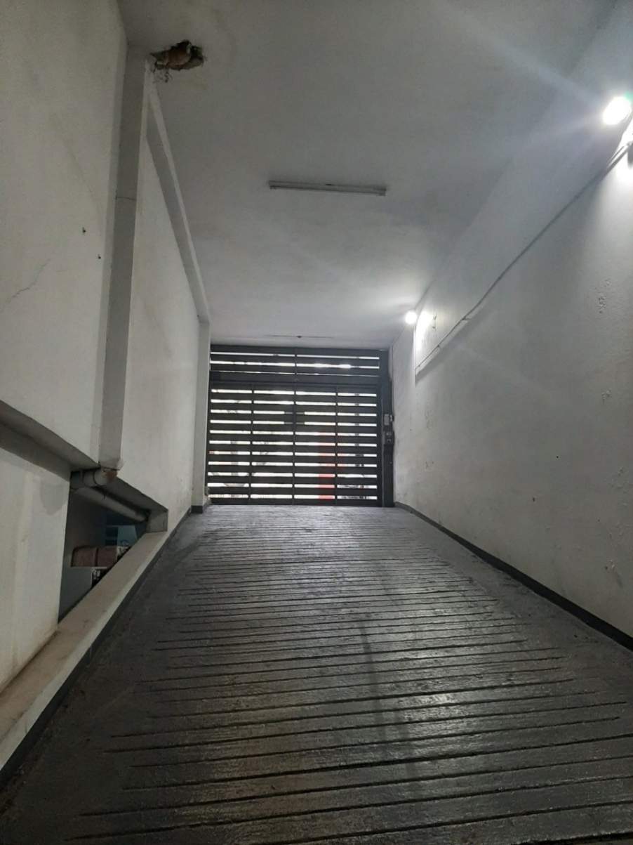 ALQUILER COCHERA NUEVA CÓRDOBA CAMIONETA