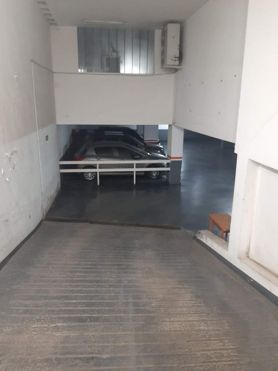 ALQUILER COCHERA NUEVA CÓRDOBA CAMIONETA