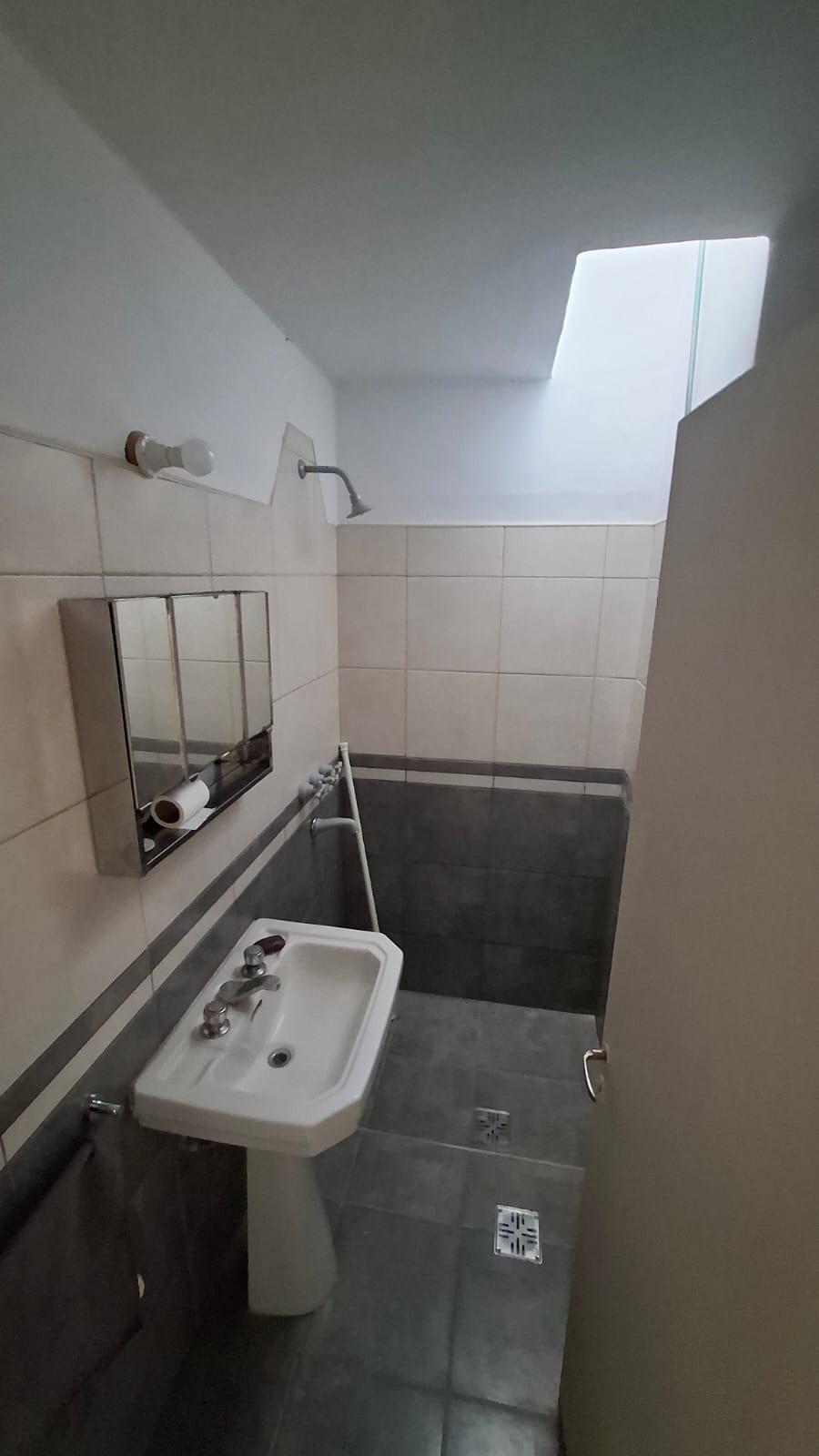 CASA EN ALQUILER BARRIO POETA LUGONES