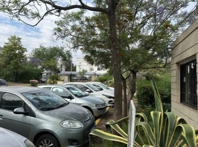 ALQUILER 2 DORM MAS ESCRITORIO AMTS COLON Y SGRADA FLIA TERRAZAS DEL CERRO CON COCHERA