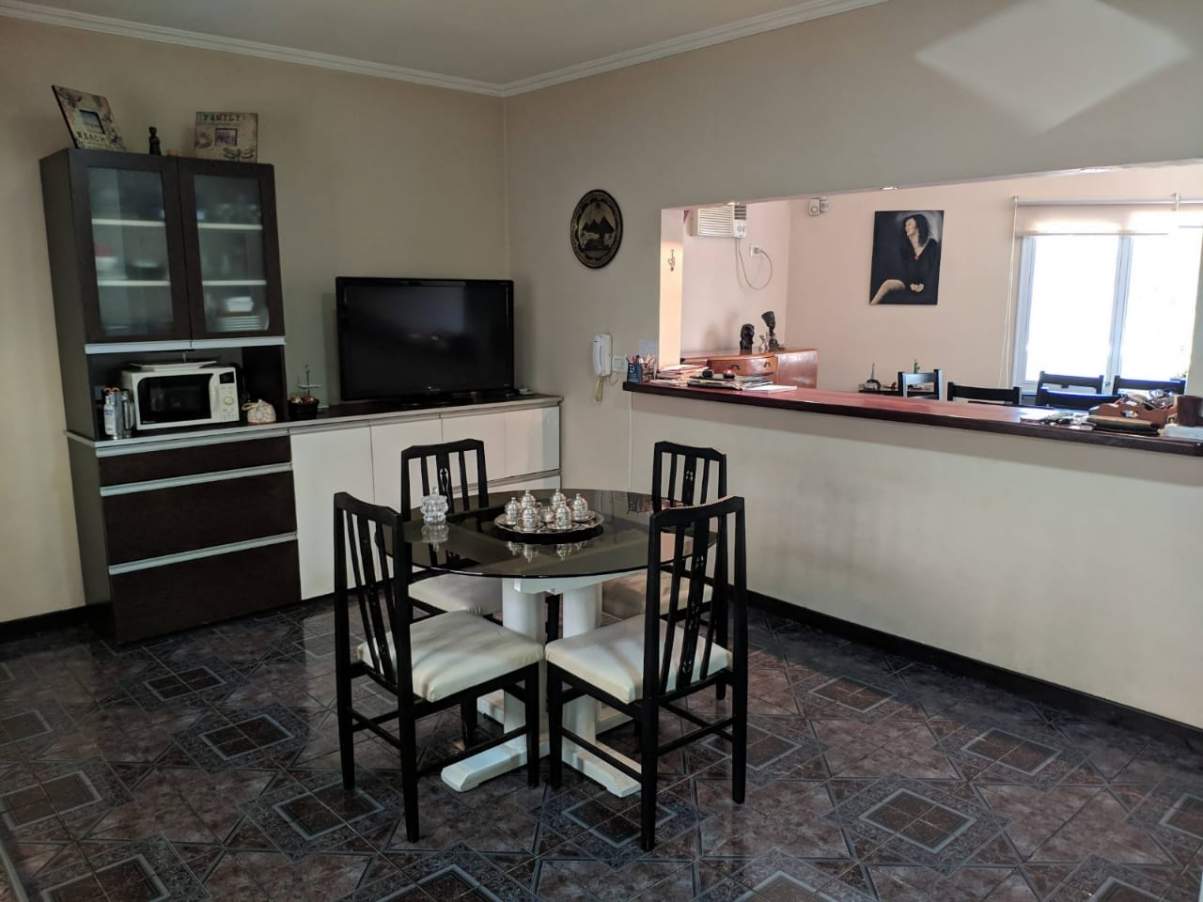 VENTA CASA TRES DORMITORIOS   DPTO 2 AMBIENTES - ALTOS DE LAS VERTIENTES  -CARLOS PAZ